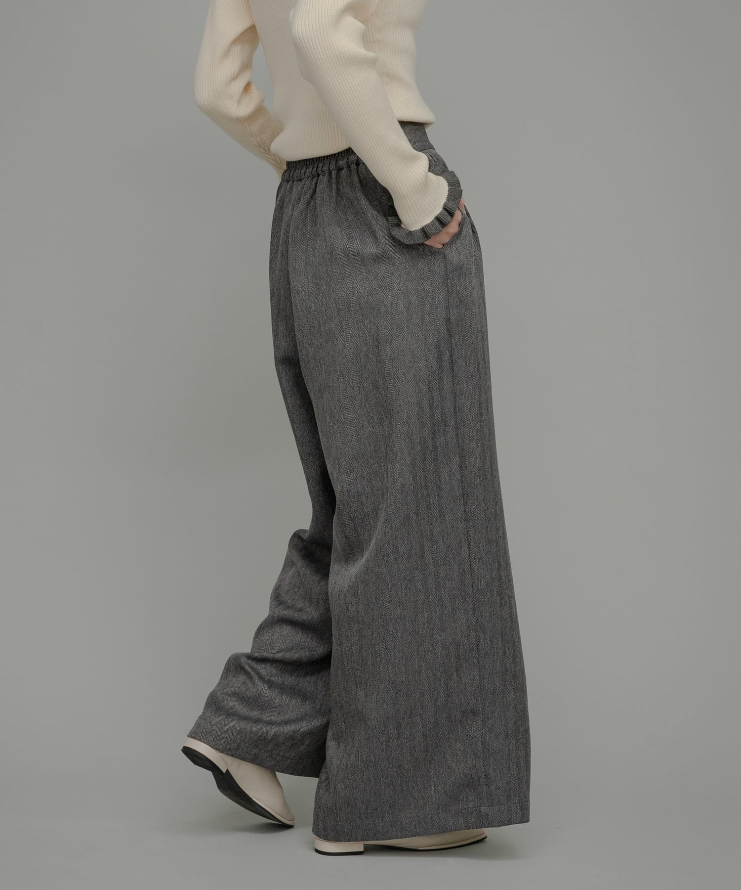 身長：167cm サイズ：38