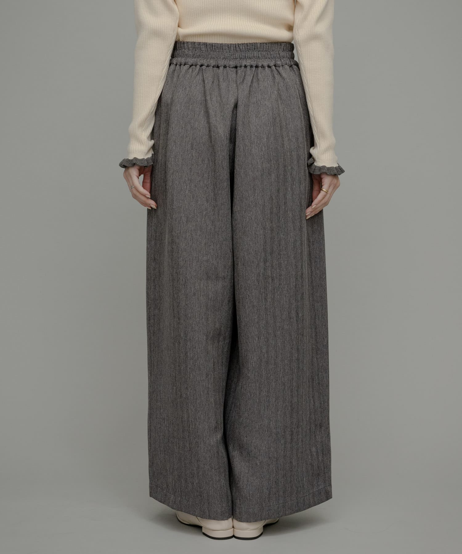 身長：167cm サイズ：38