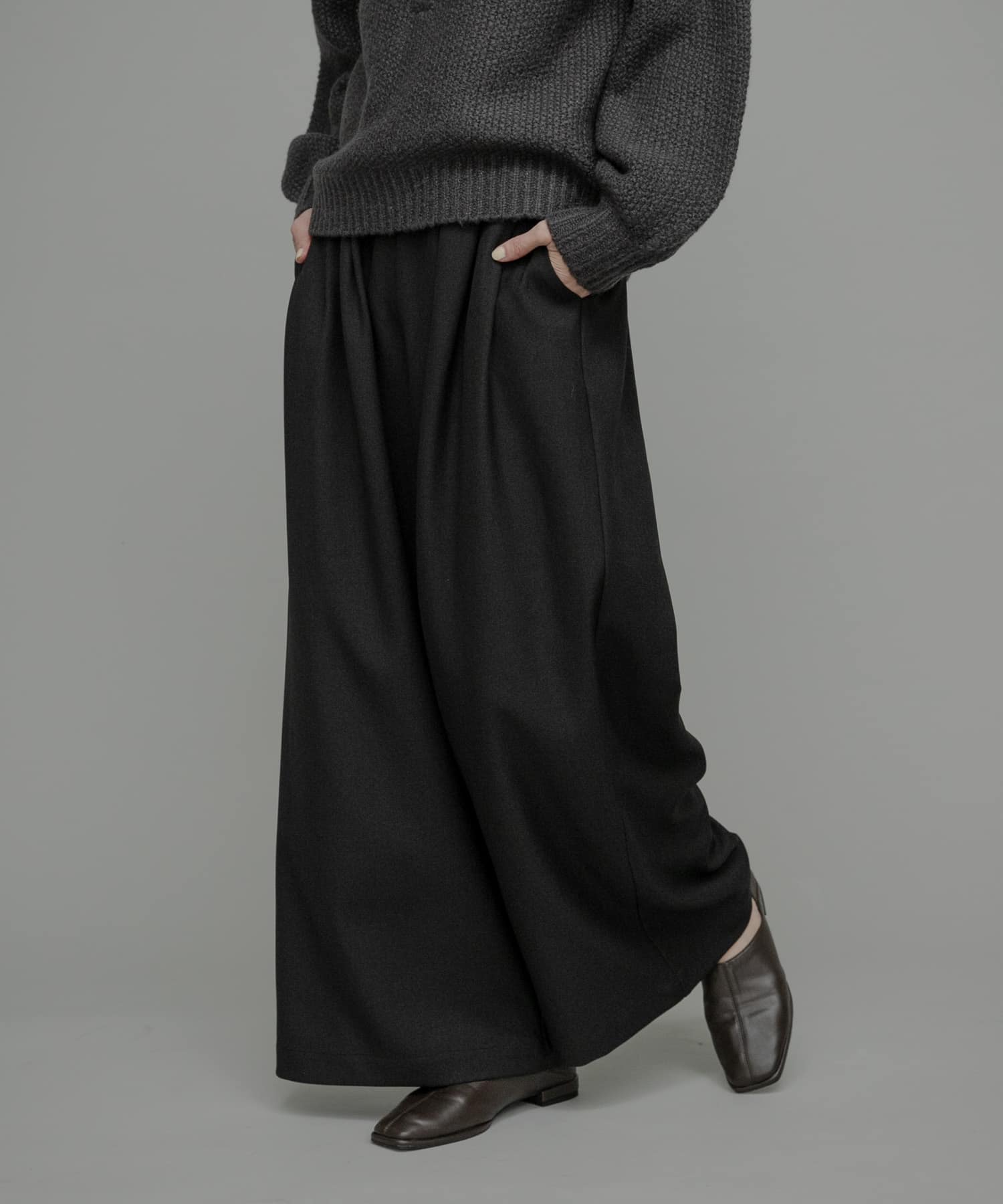 身長：167cm サイズ：38