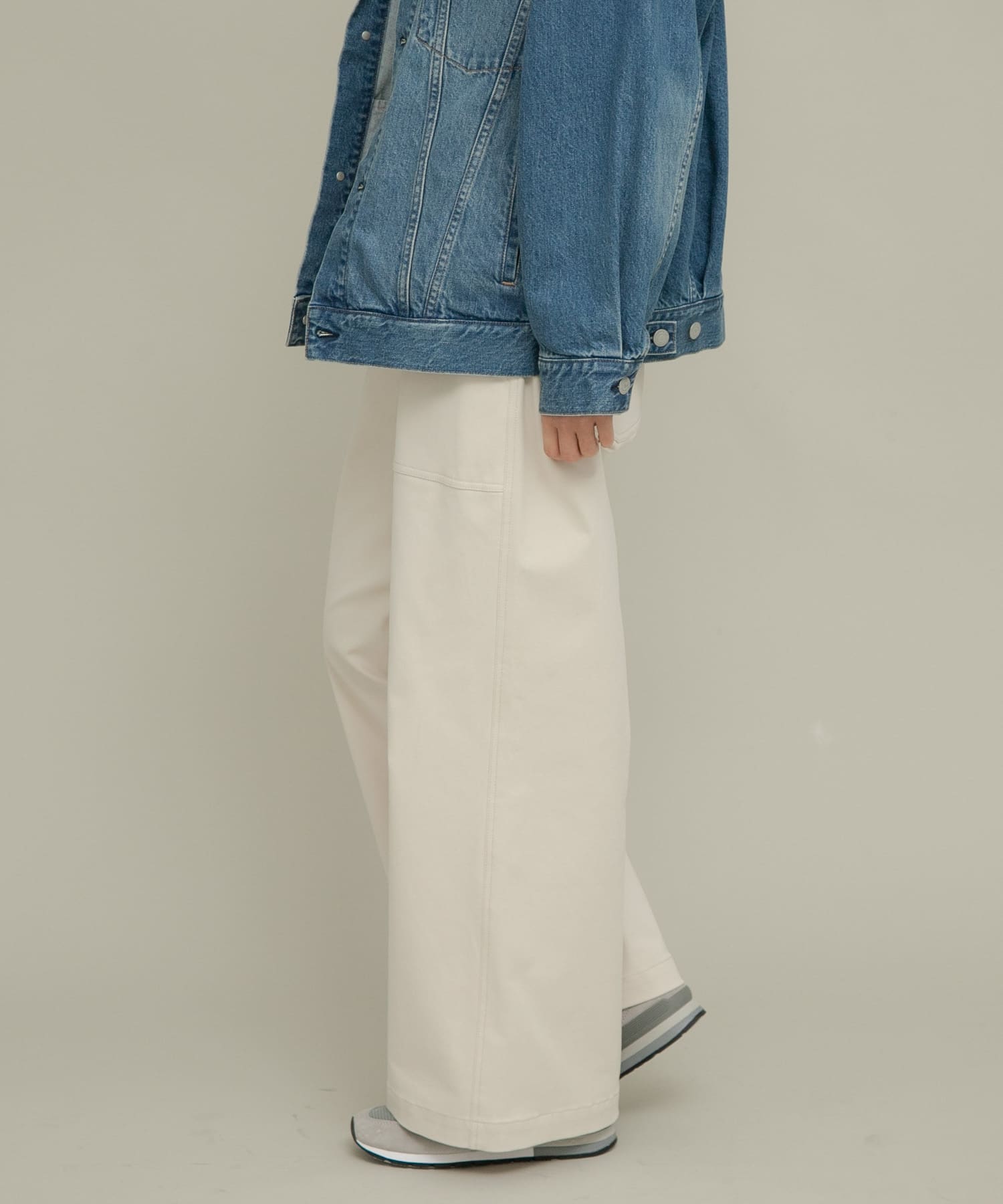 身長：166cm サイズ：38