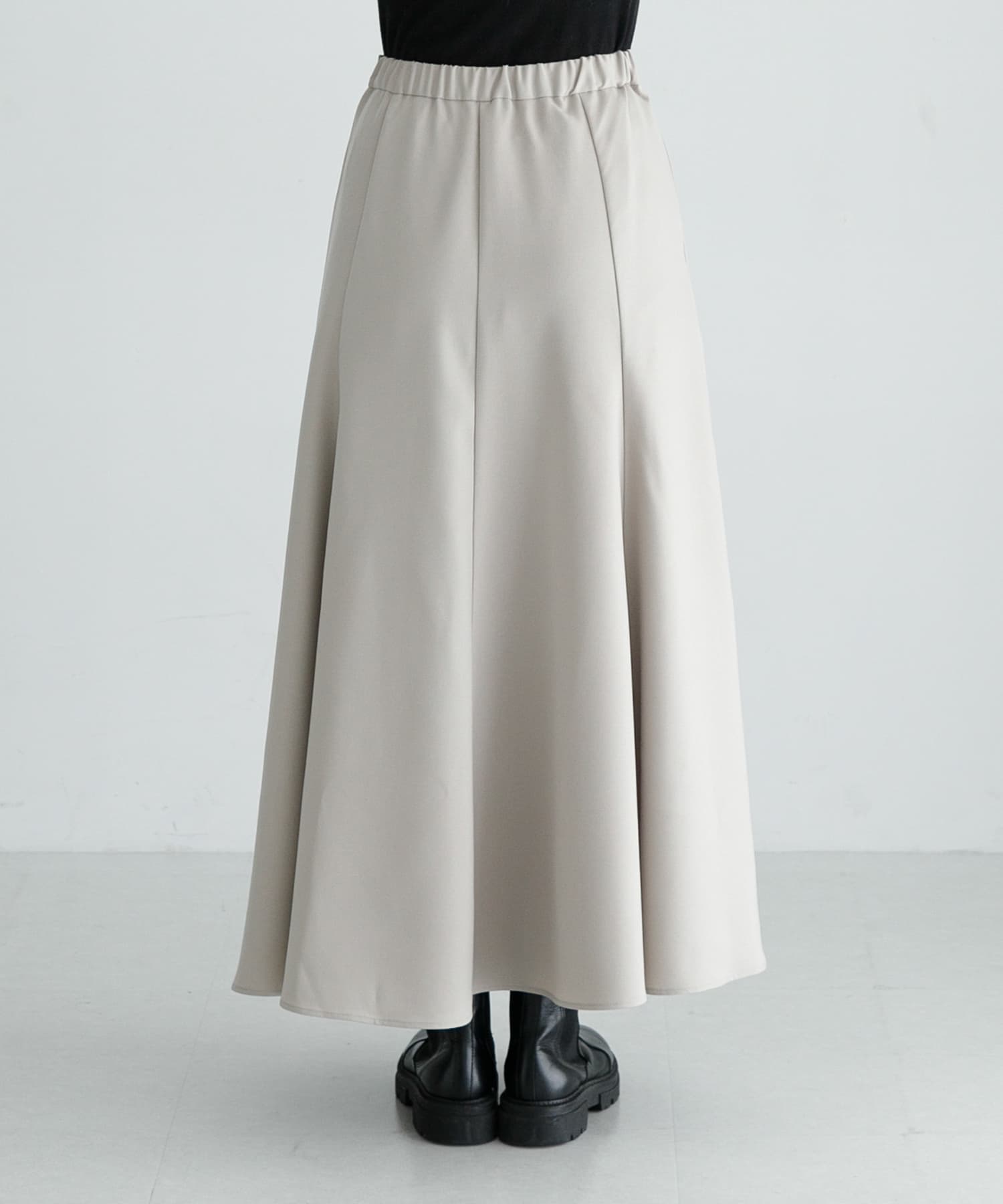 身長：165cm サイズ：38