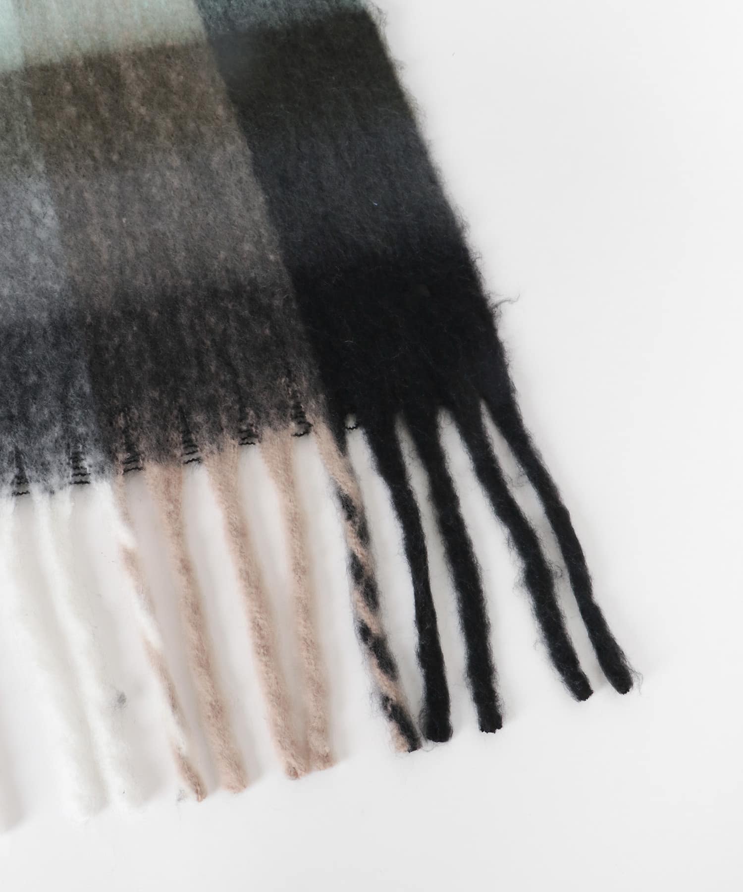 フラッフィーボリュームチェックマフラー グリーン系 One