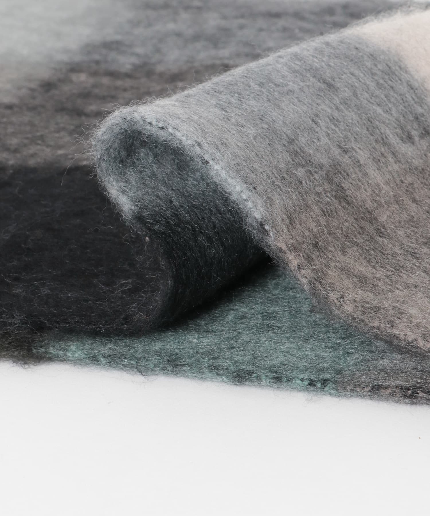 フラッフィーボリュームチェックマフラー グリーン系 One