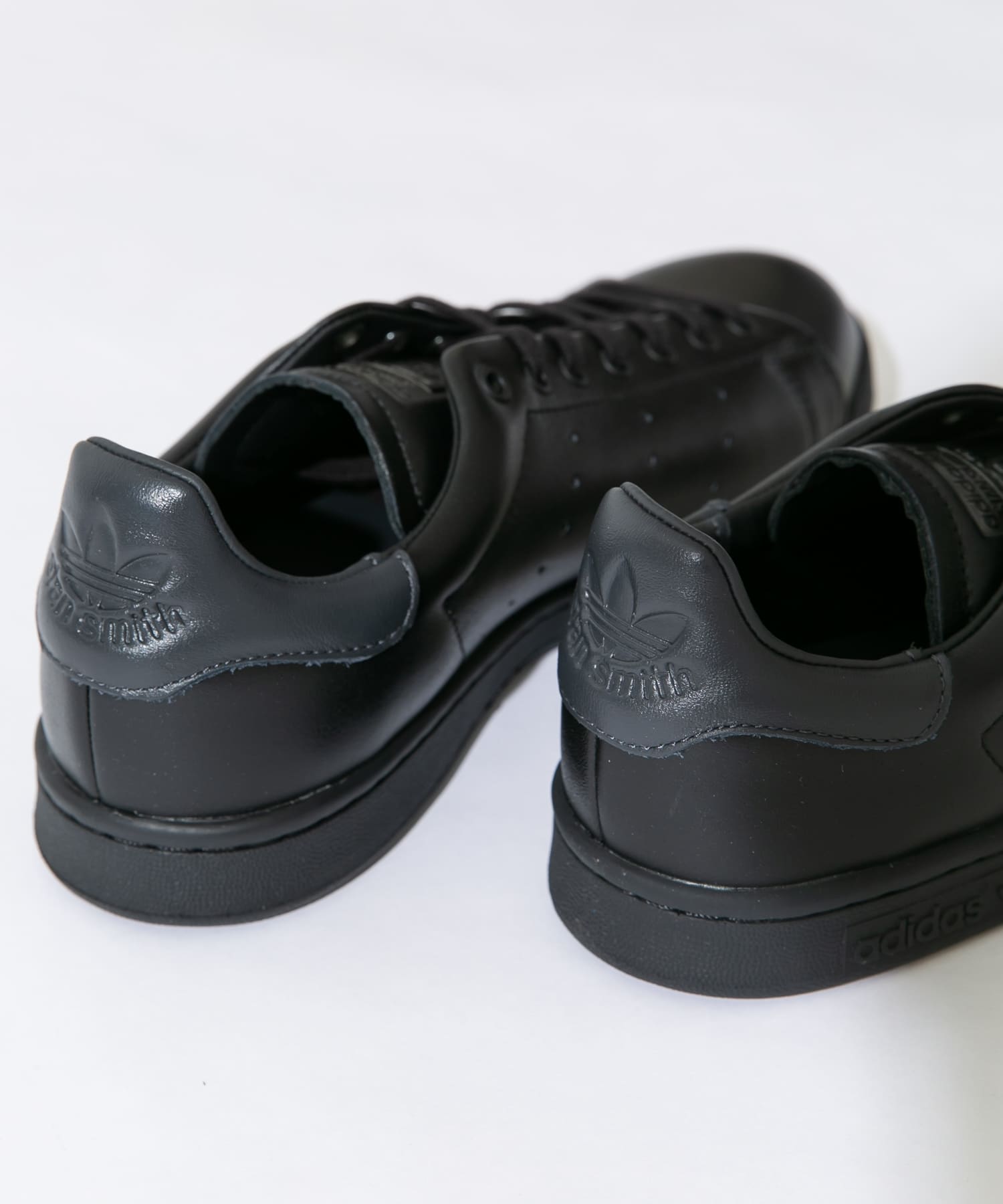 adidas　STAN SMITH LUX ブラック 26