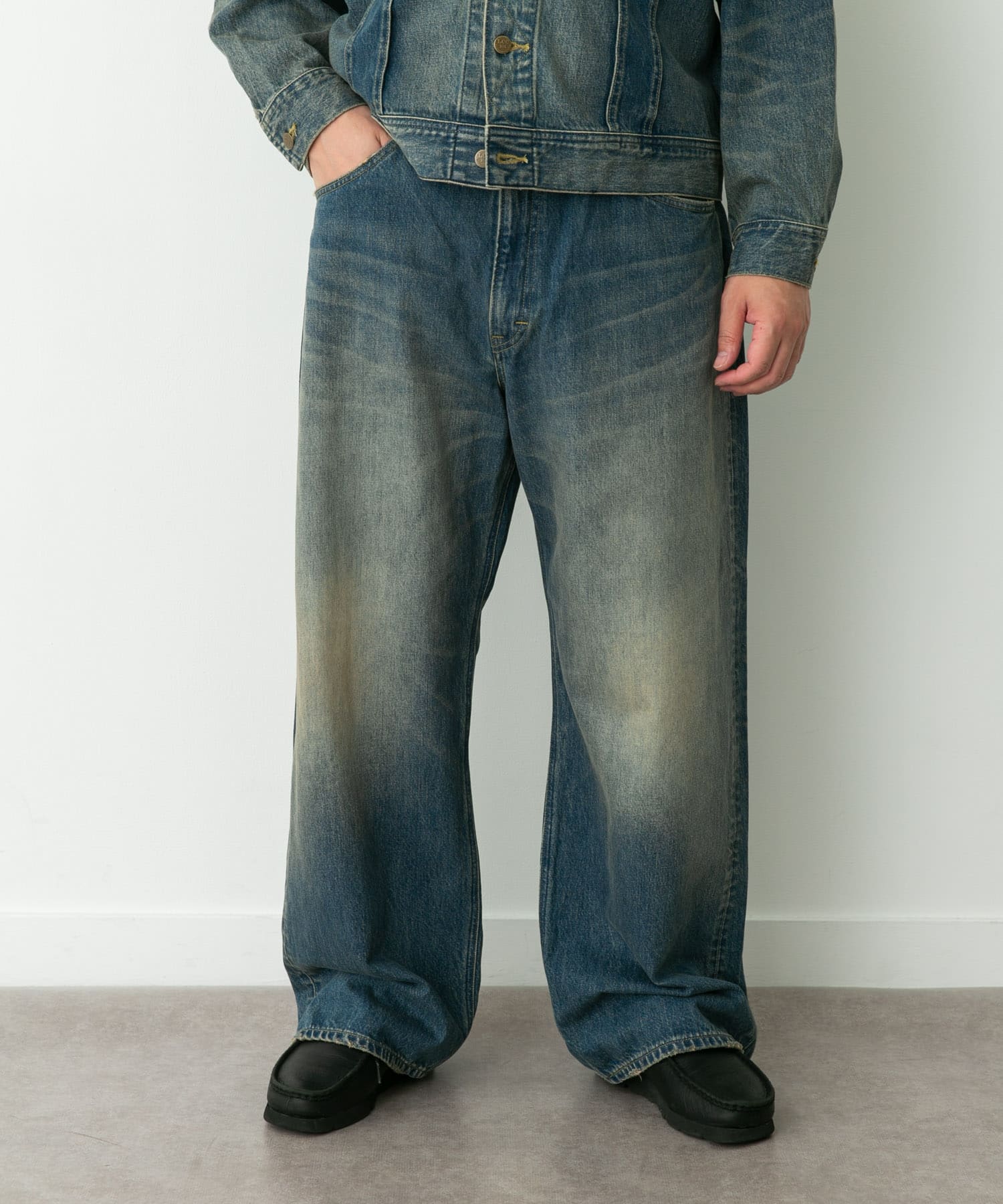 身長：180cm 体重：75kg サイズ：L