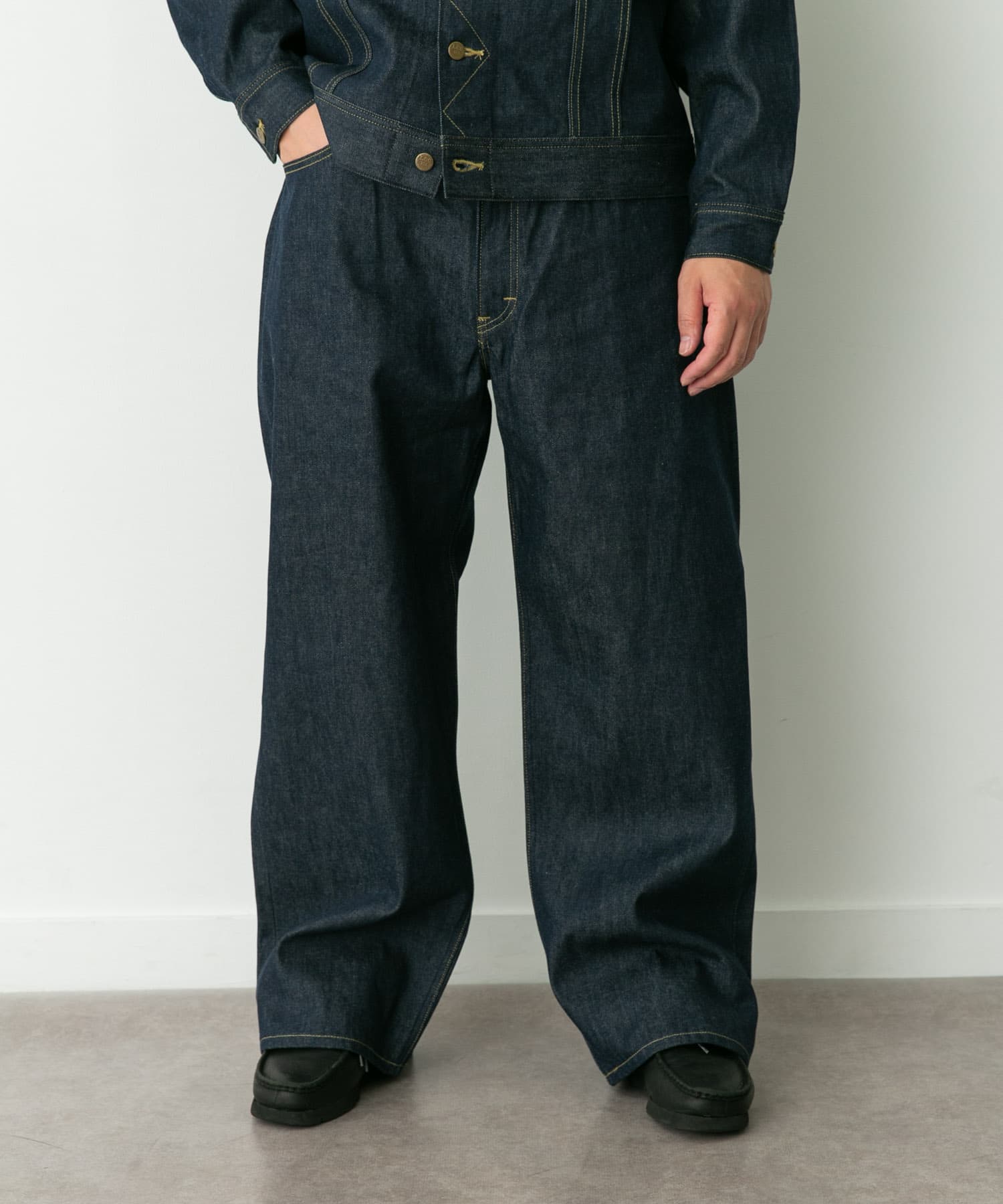 身長：180cm 体重：75kg サイズ：L