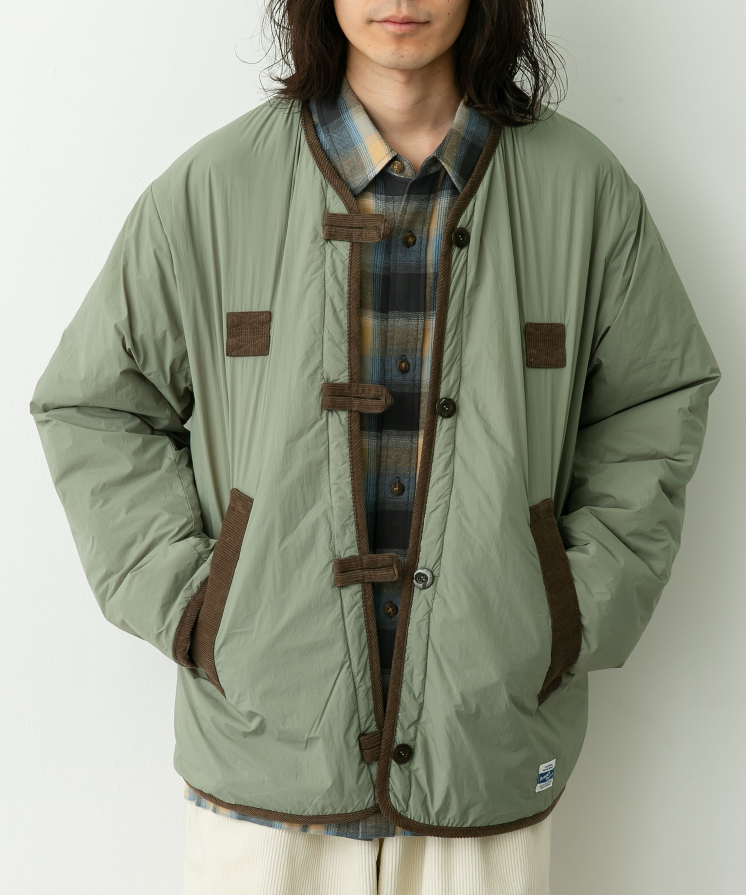 KHAKI