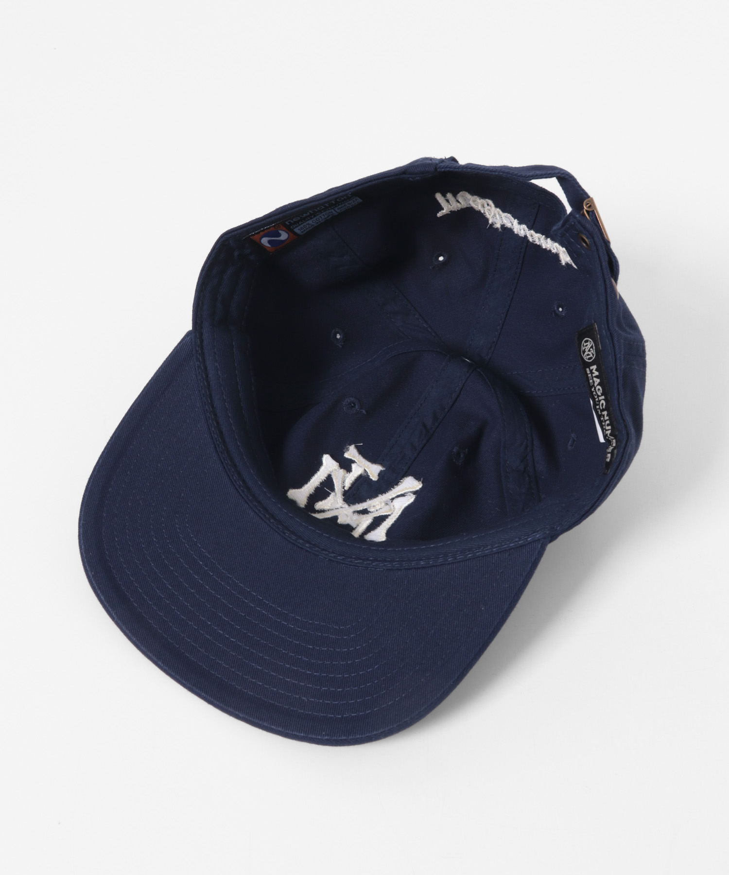 MAGIC NUMBER　BONES EMBLEM LOW CAP NAVY Free