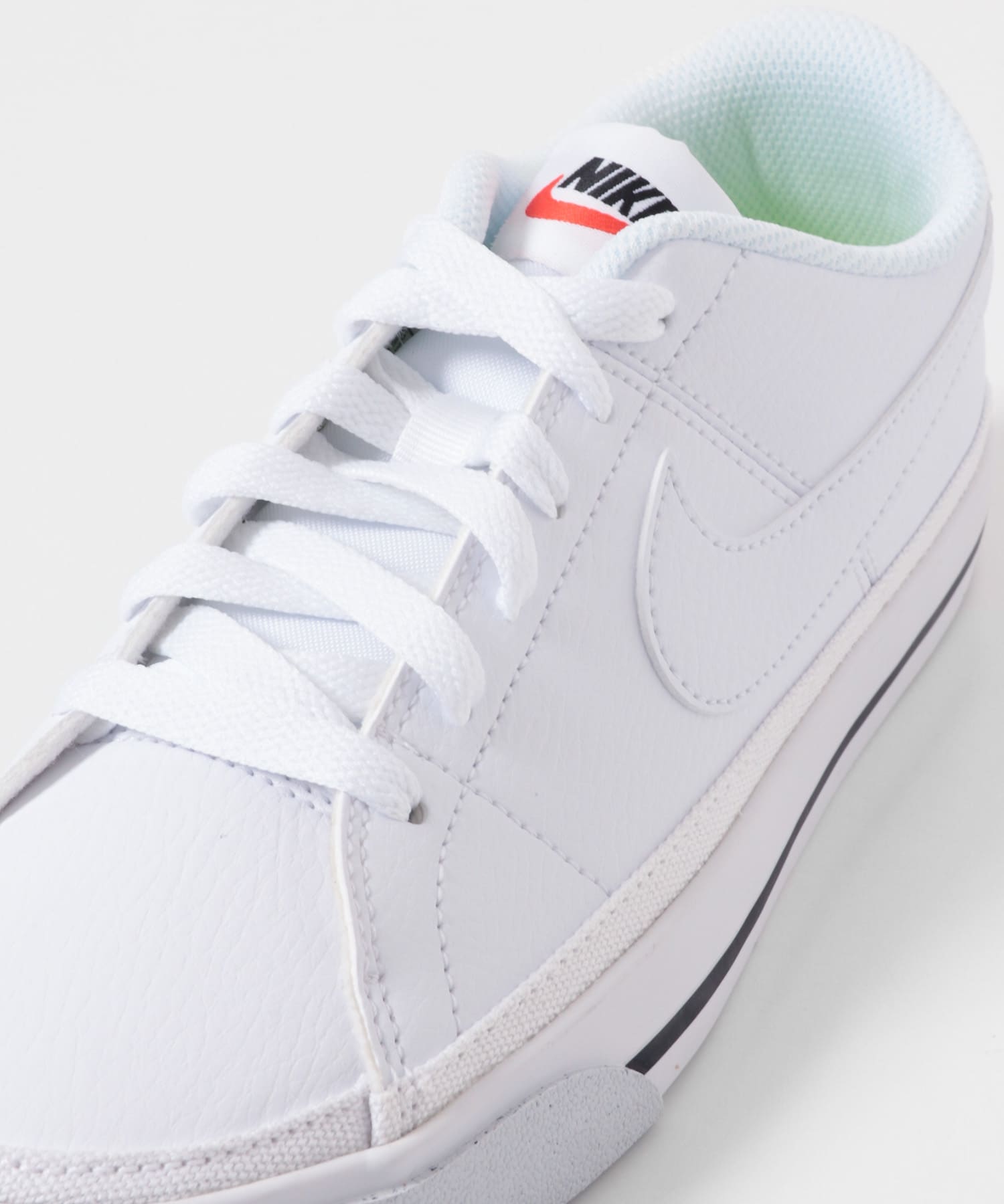 NIKE　ウィメンズコートレガシー ホワイト 23
