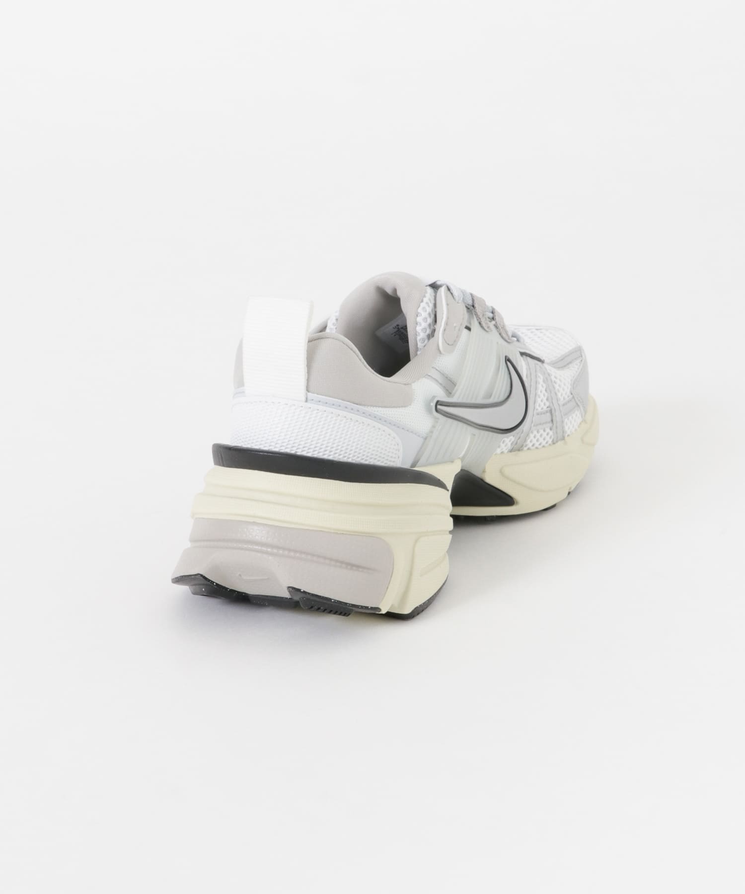 NIKE　ウィメンズV2Kラン サミットホワイト 23