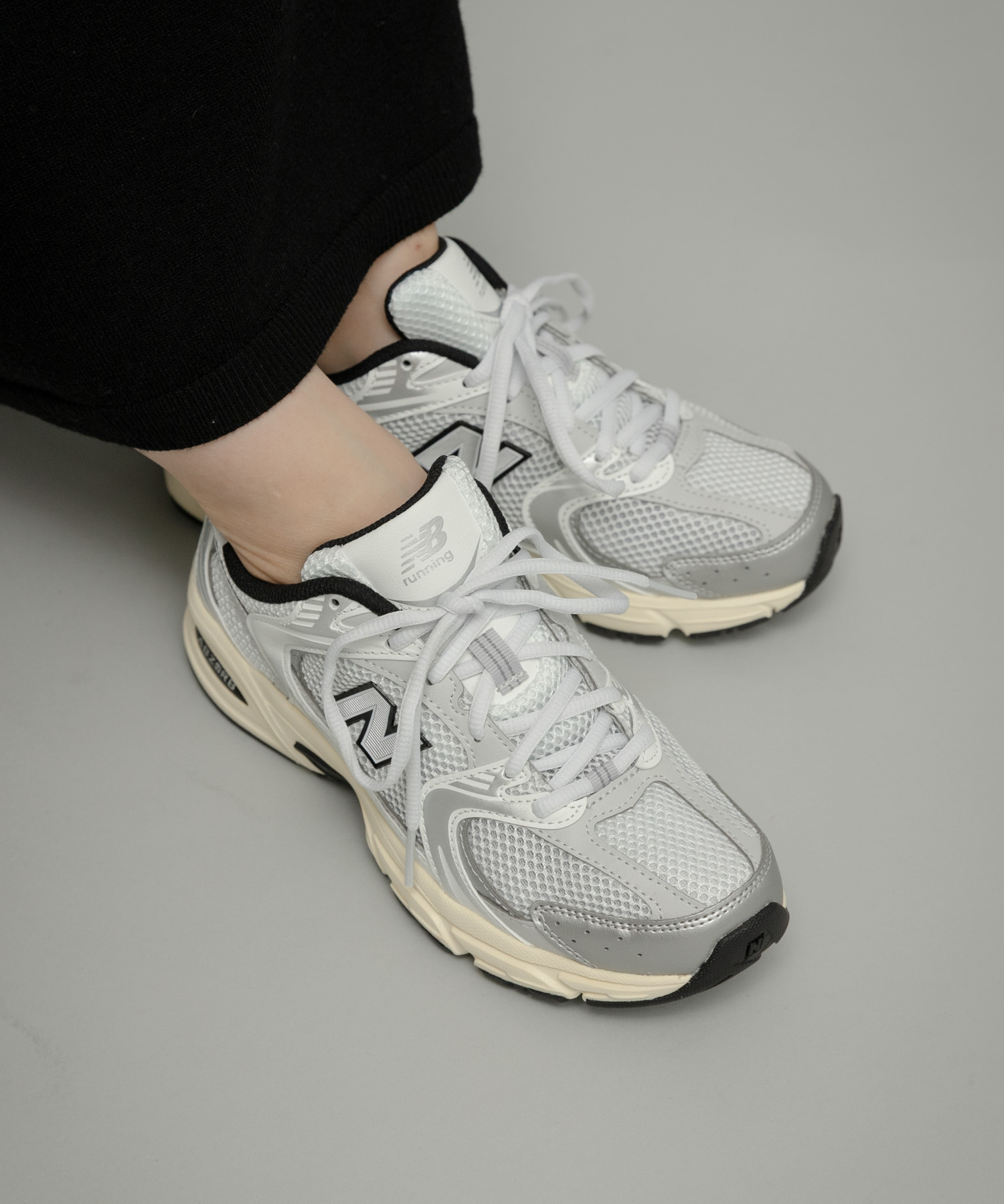 NEW BALANCE MR530