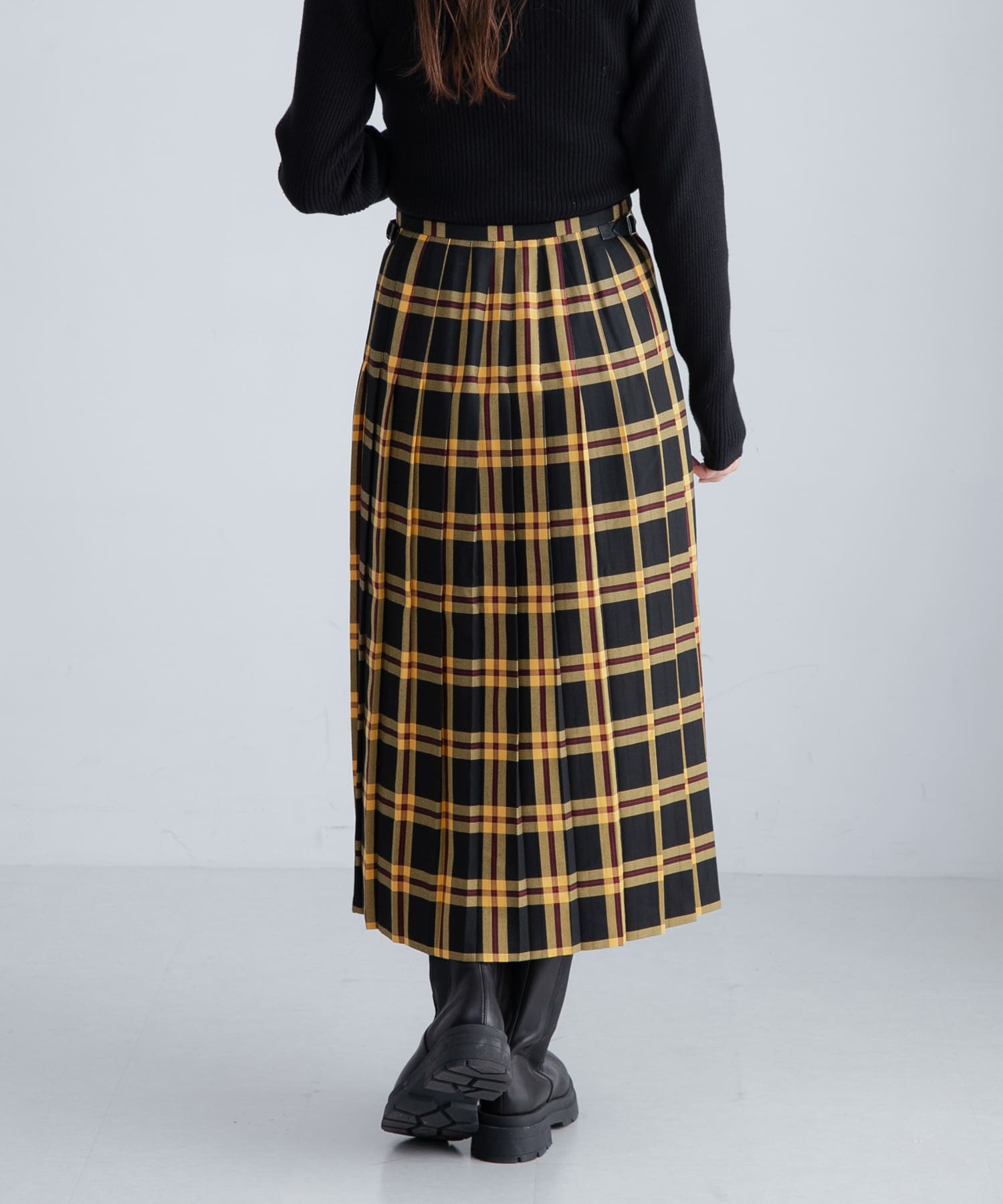 身長：165cm サイズ：28