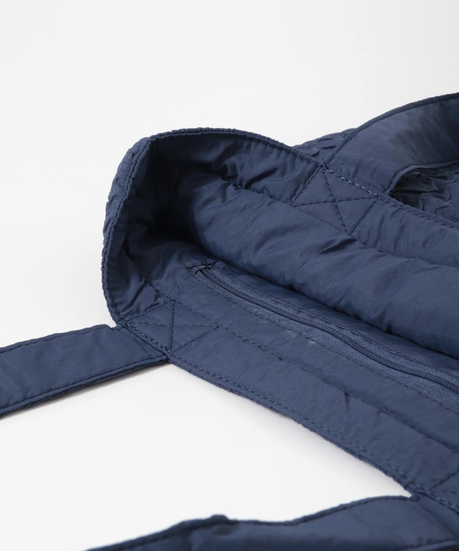 LE VERNIS　Sub tote bag ネイビー one