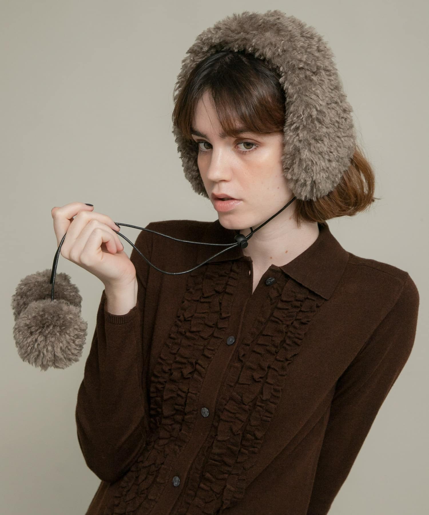 helen moore　EAR WARMERS TAUPE One