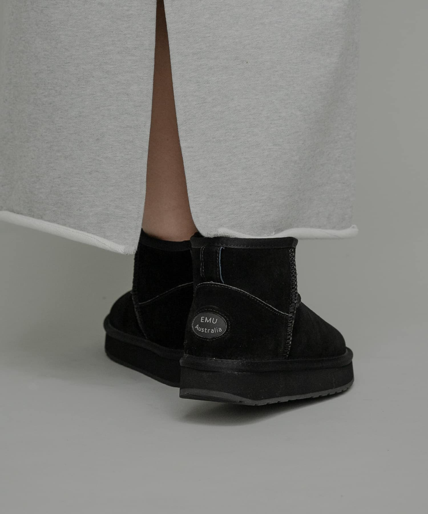 EMU　PLATFORM MICRO WOOL BLACK 7