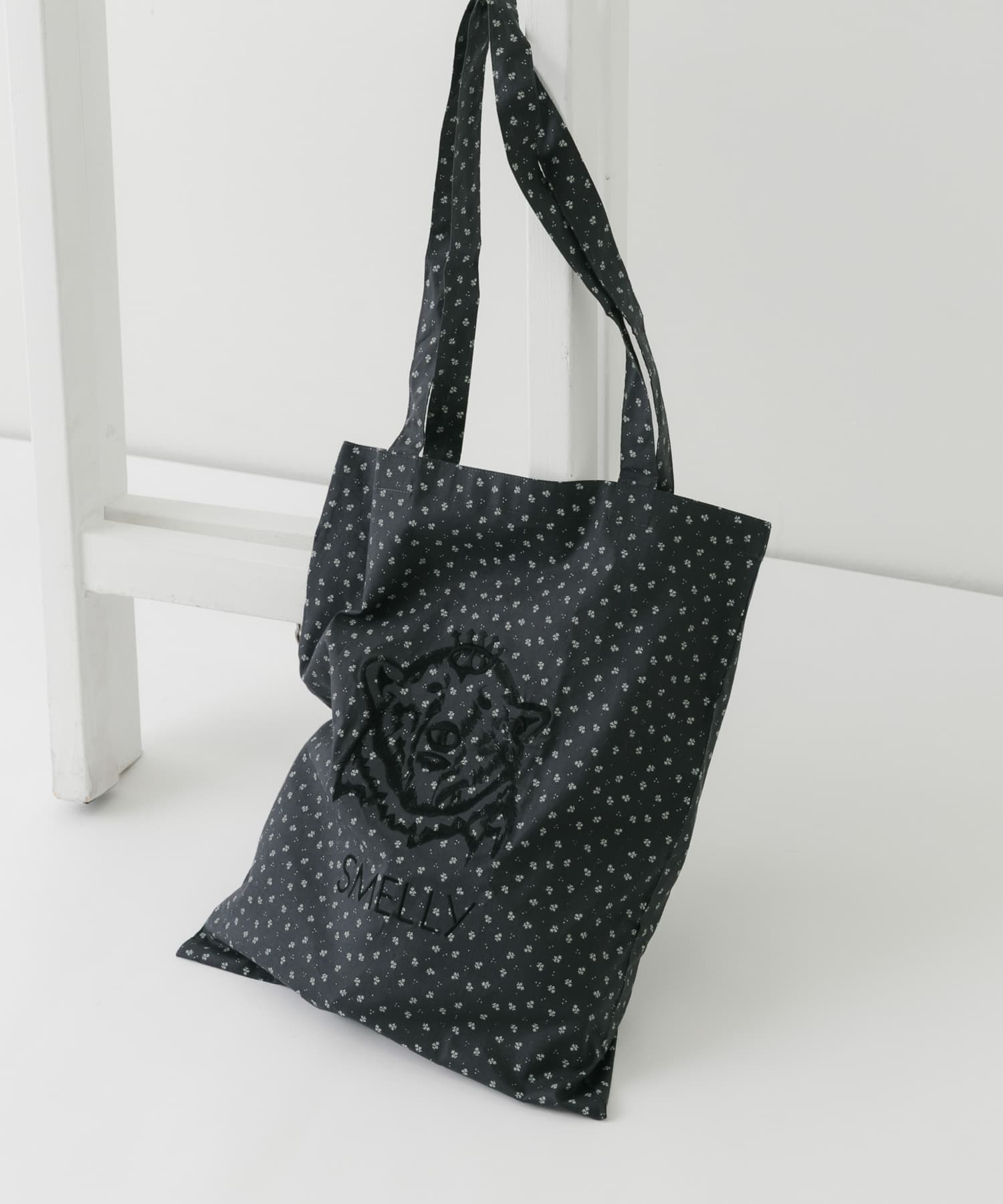 MELLYトート CGY.FLOWER -