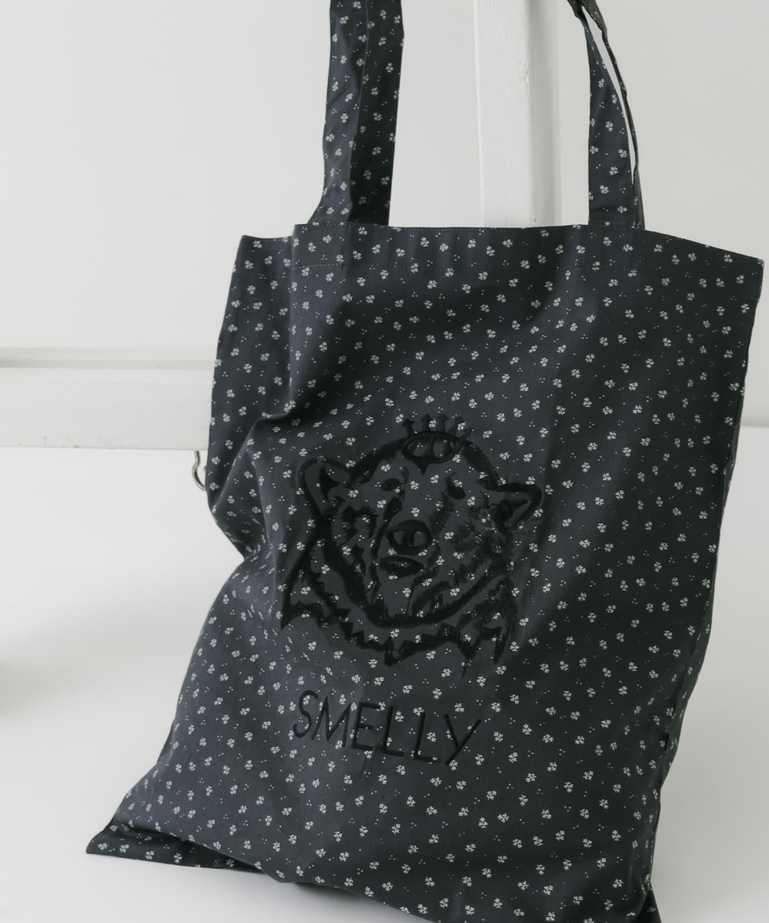 MELLYトート CGY.FLOWER -