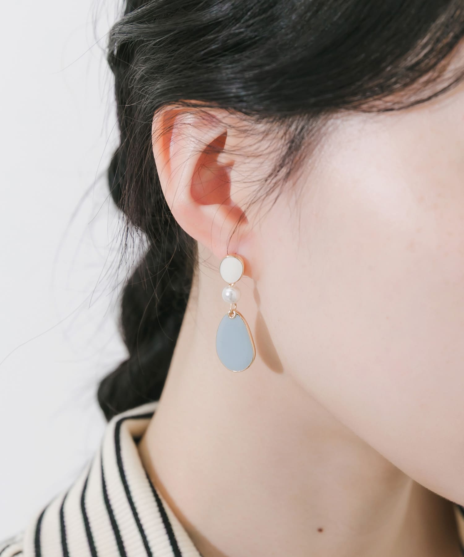 カラープレートピアス LBL/IV -