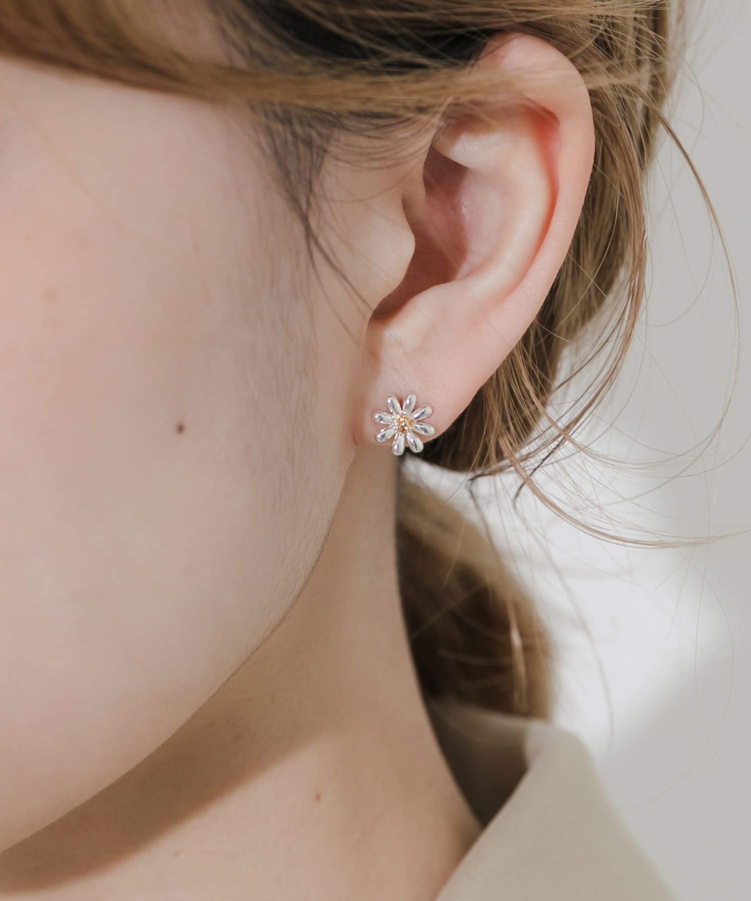 ミニフラワーピアス