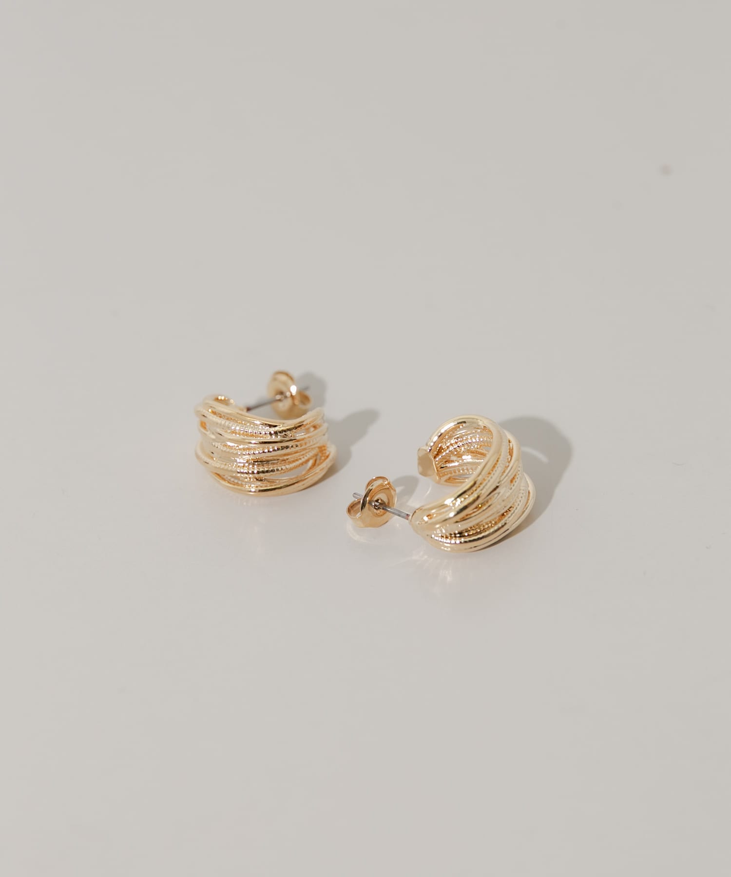 レイヤードラインフープピアス GLD -