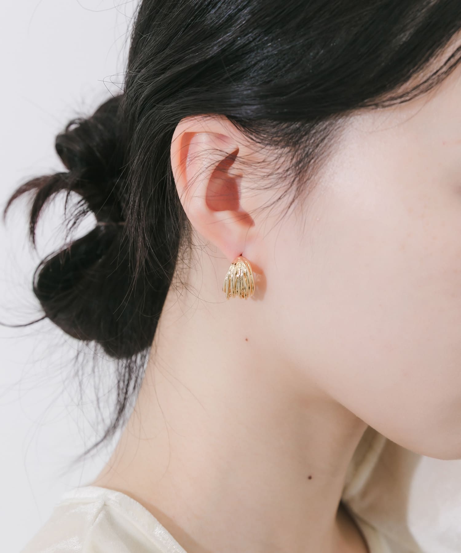 レイヤードラインフープピアス GLD -