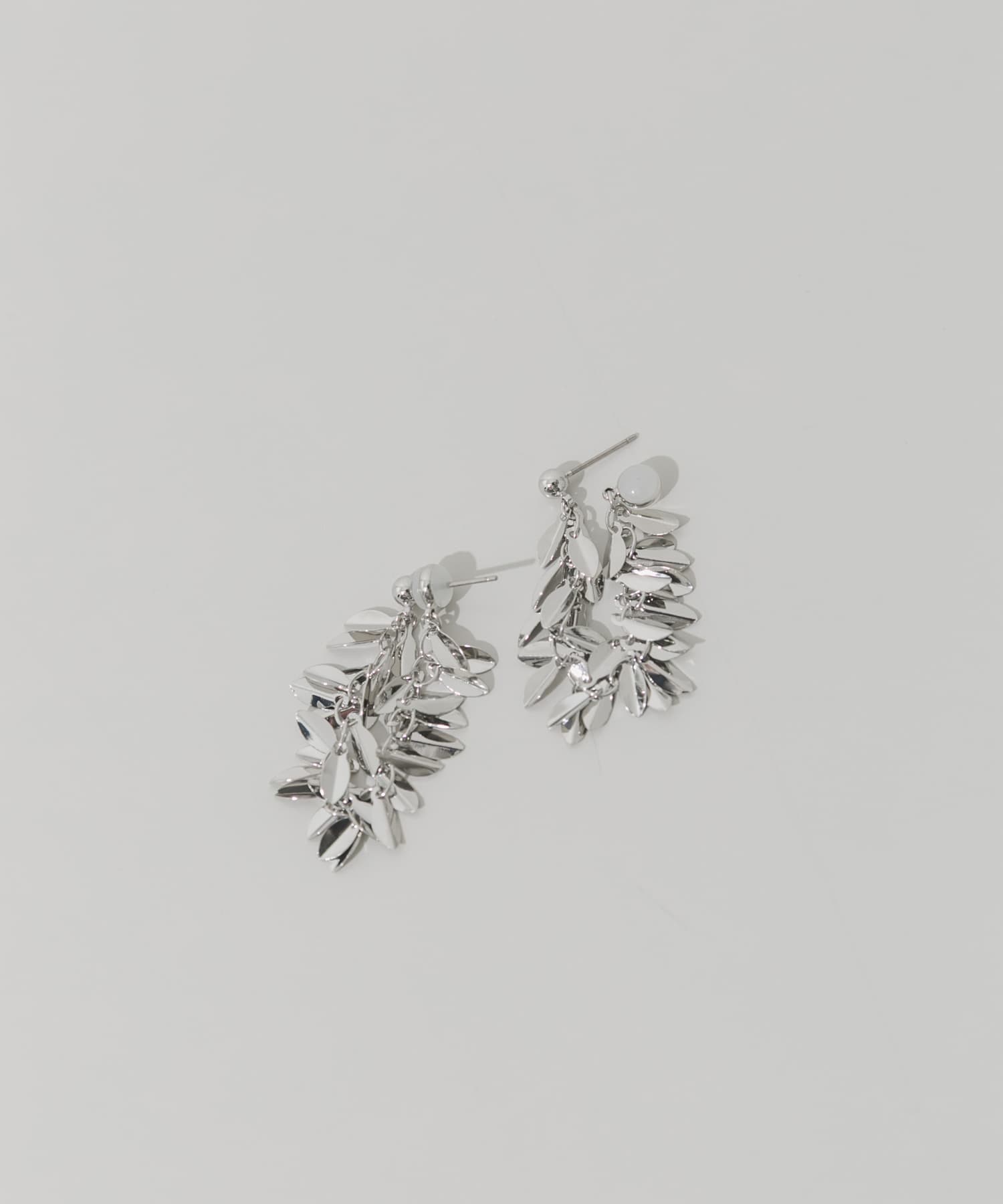 リーフプレートチェーンピアス