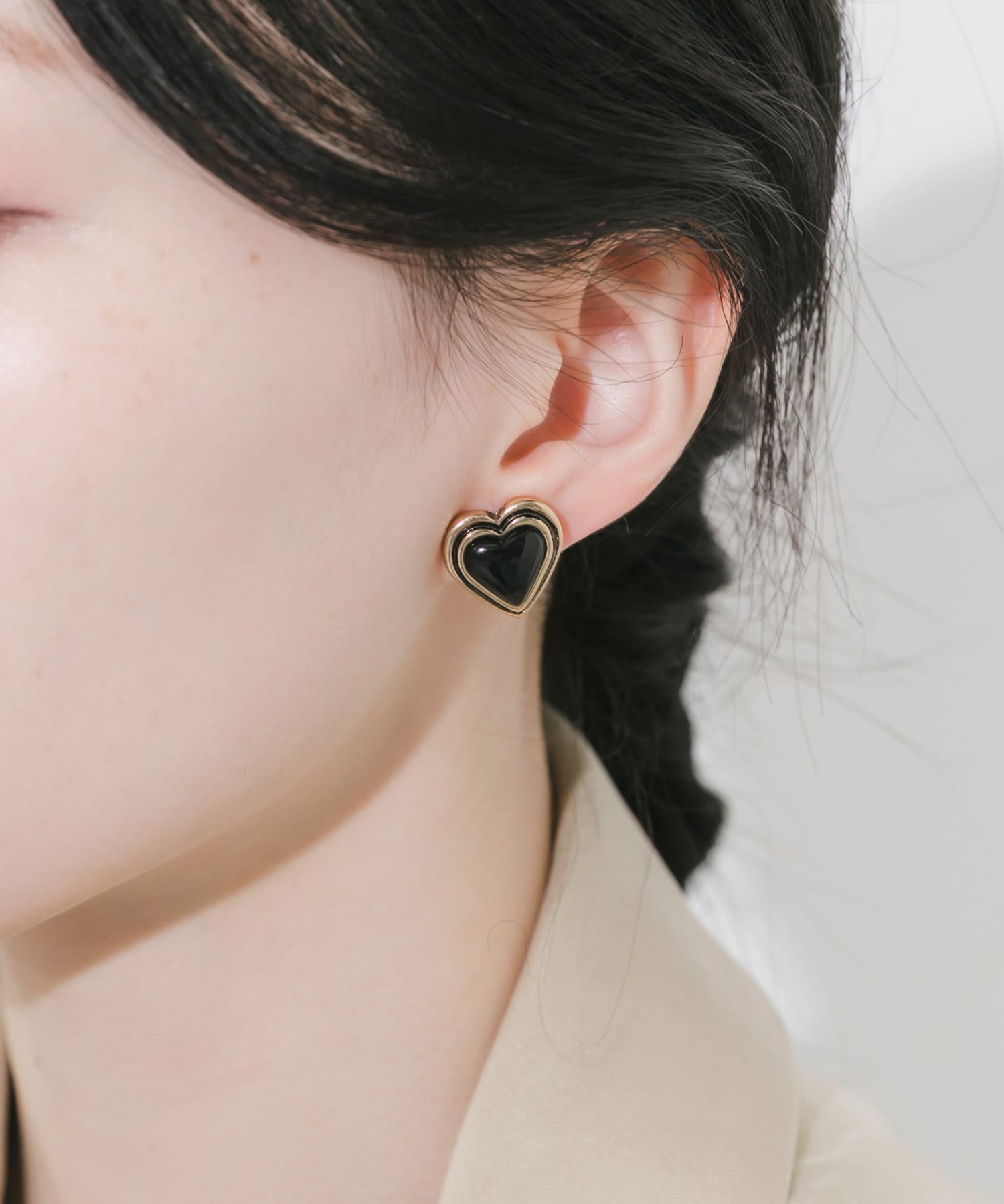 ヴィンテージライクハートイヤリング BK/GD -
