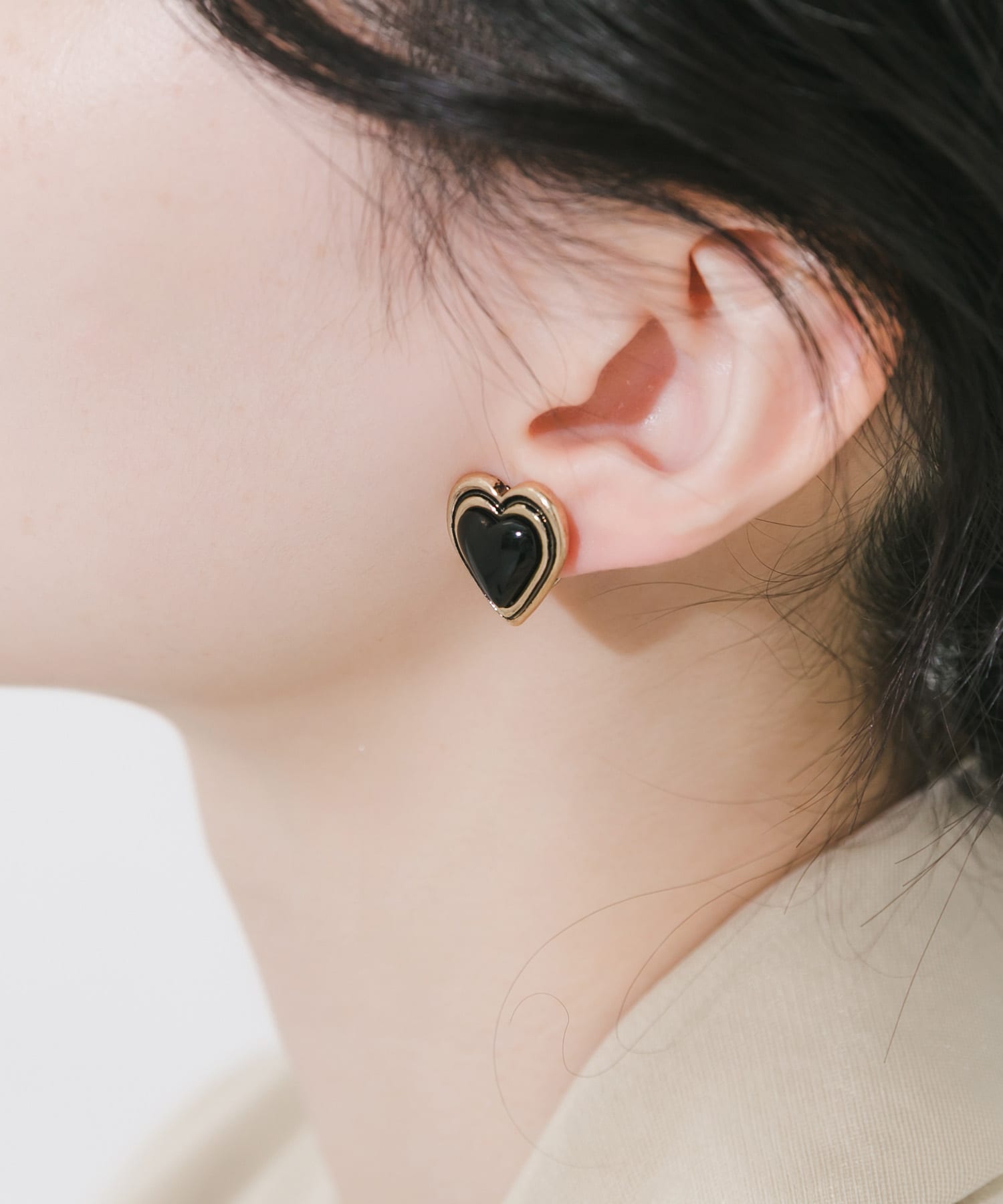 ヴィンテージライクハートイヤリング BK/GD -