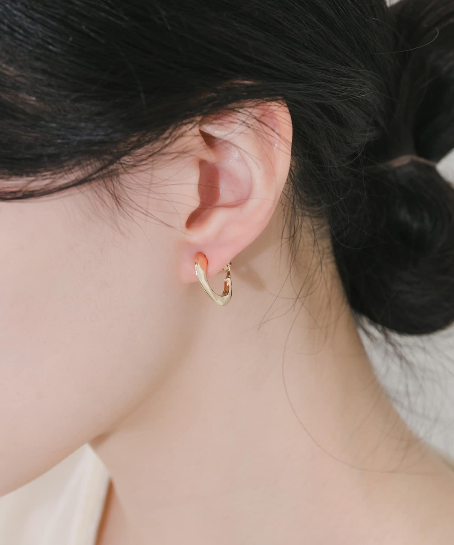 ニュアンスフープイヤリング