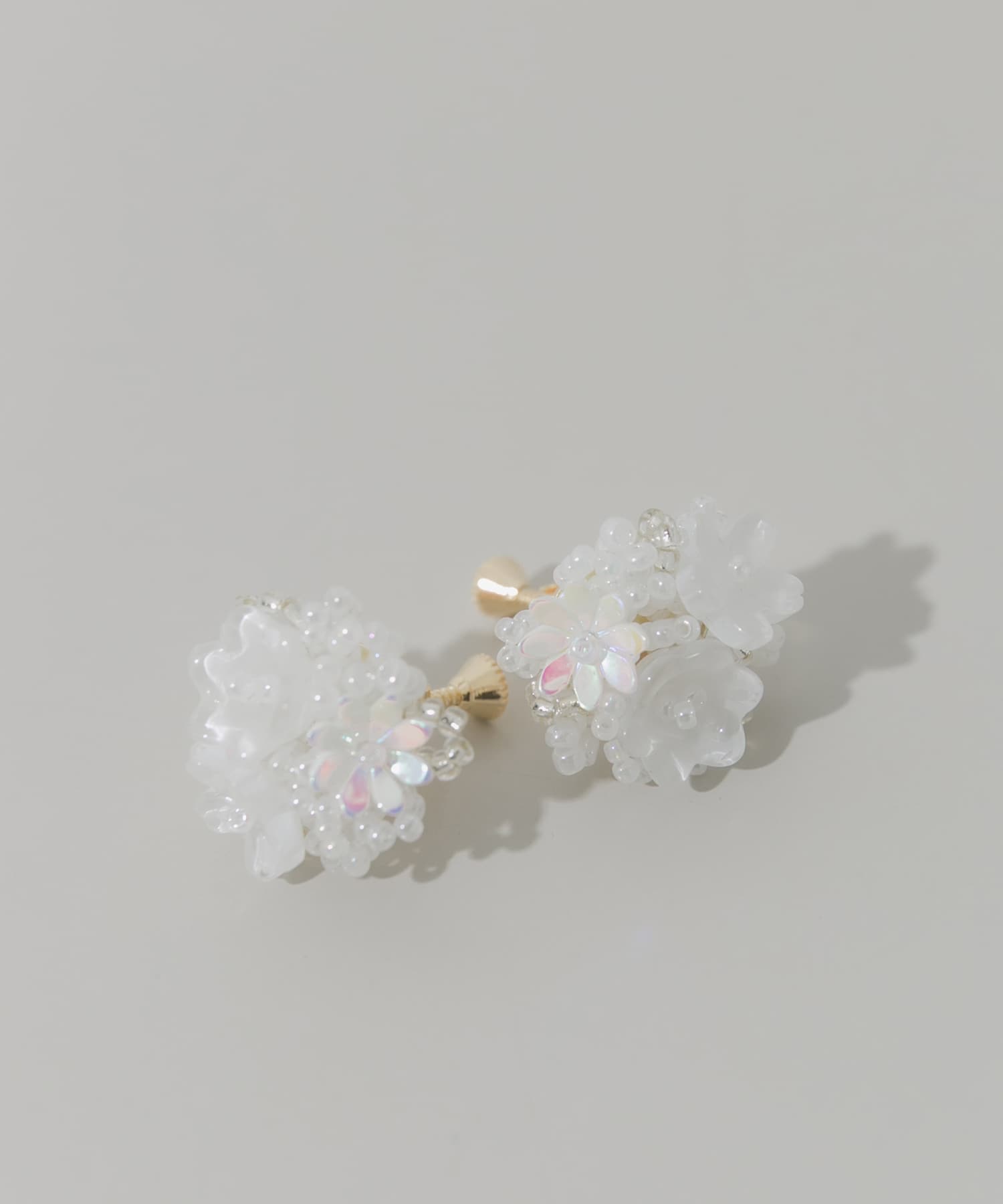 フラワービーズボリュームイヤリング