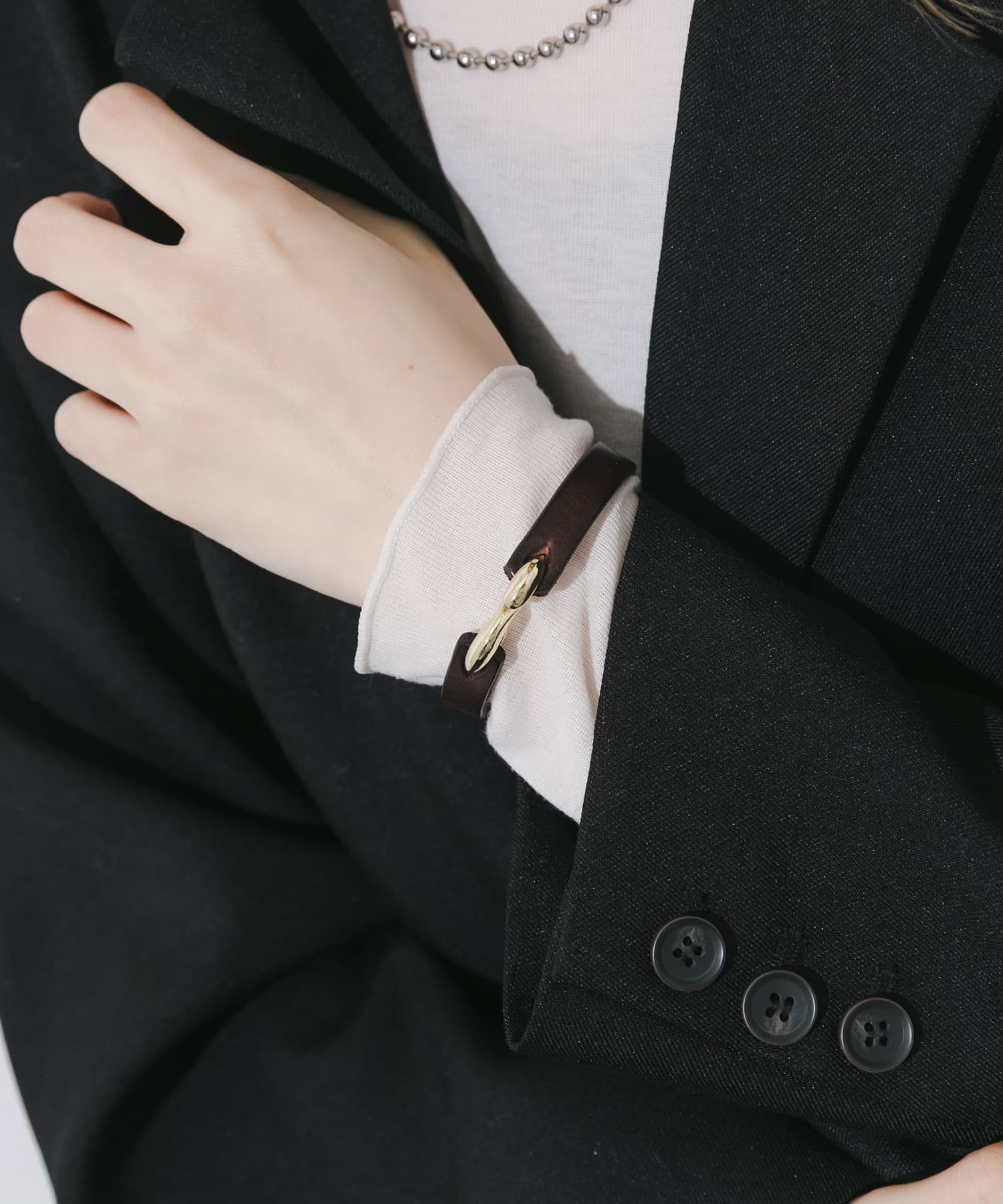 レザーフックブレスレット