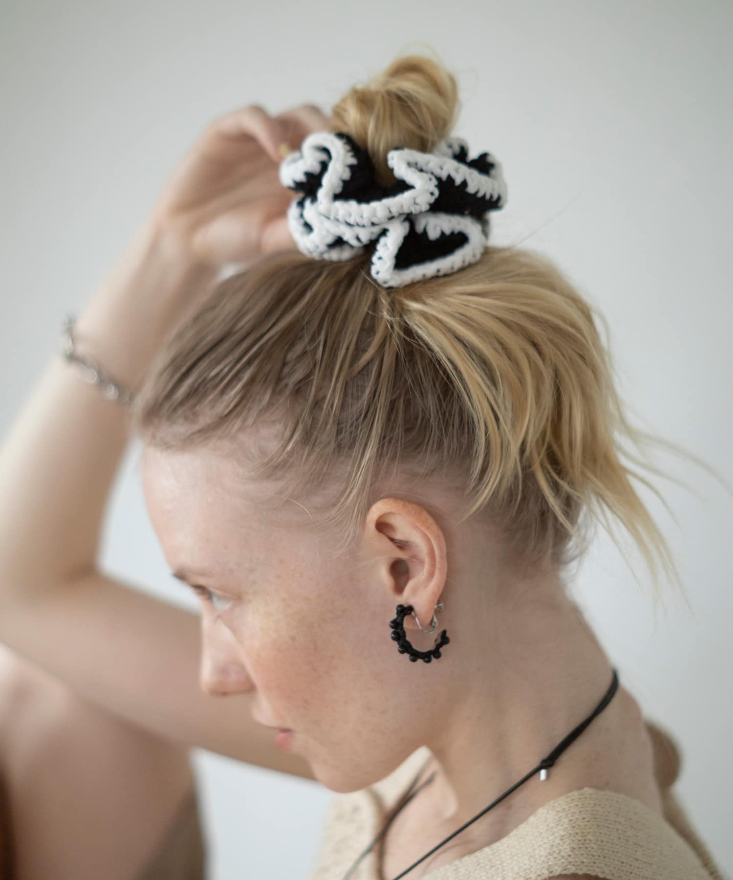 バイカラーニットシュシュ