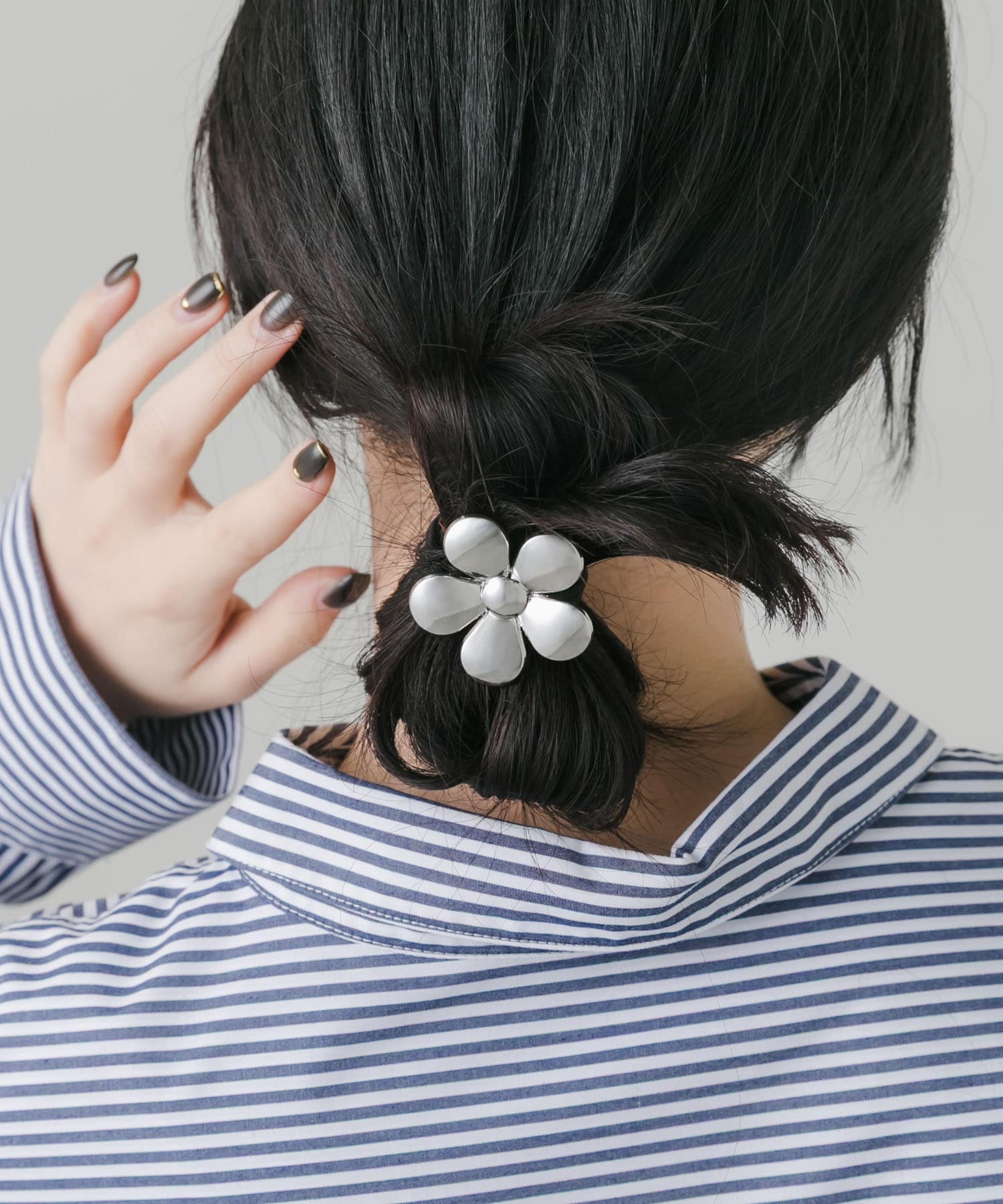 メタルフラワーヘアポニー