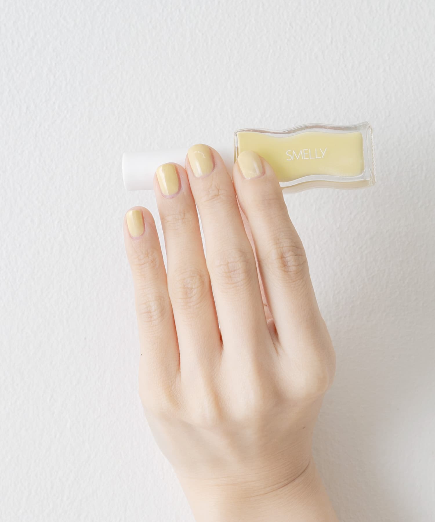 マニキュア カスタード -