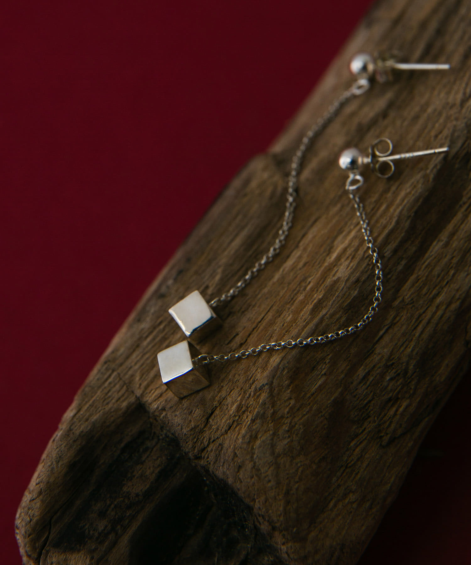 SMELLY so'　cube chain  pierce SLV -