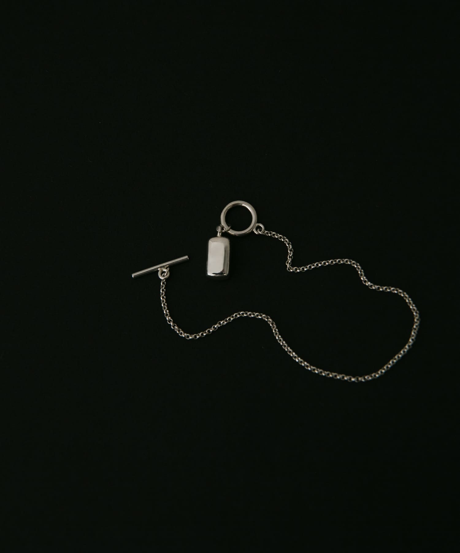 SMELLY so’　rectangle motif  bracelet SLV -