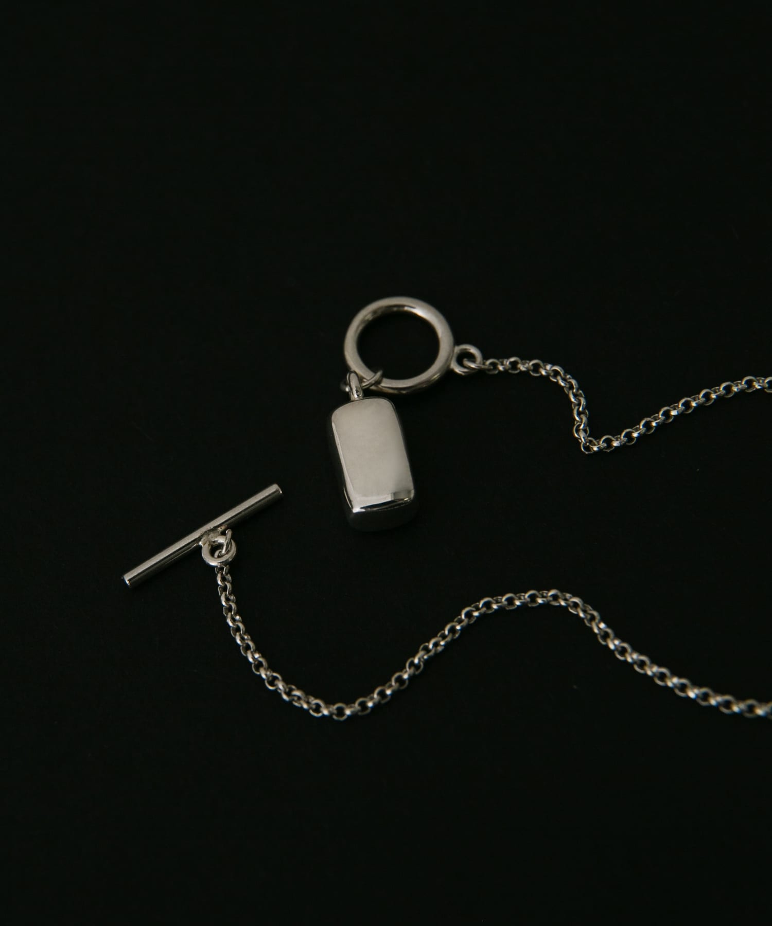 SMELLY so’　rectangle motif  bracelet SLV -