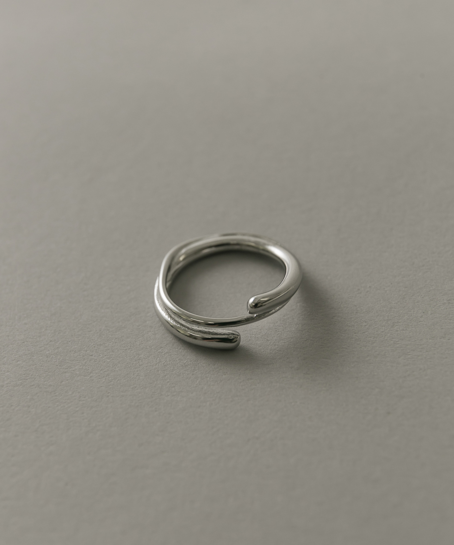 ステンレスニュアンスクロスリング