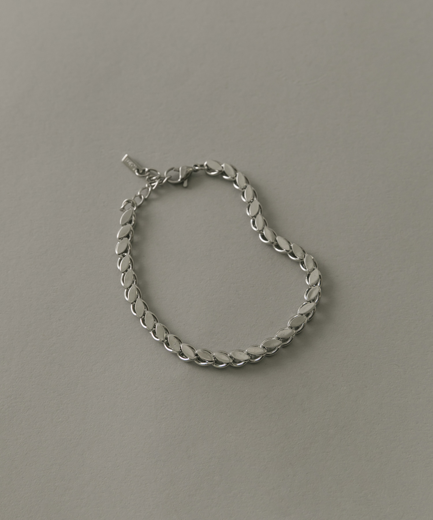 ステンレスリーフモチーフチェーンブレスレット