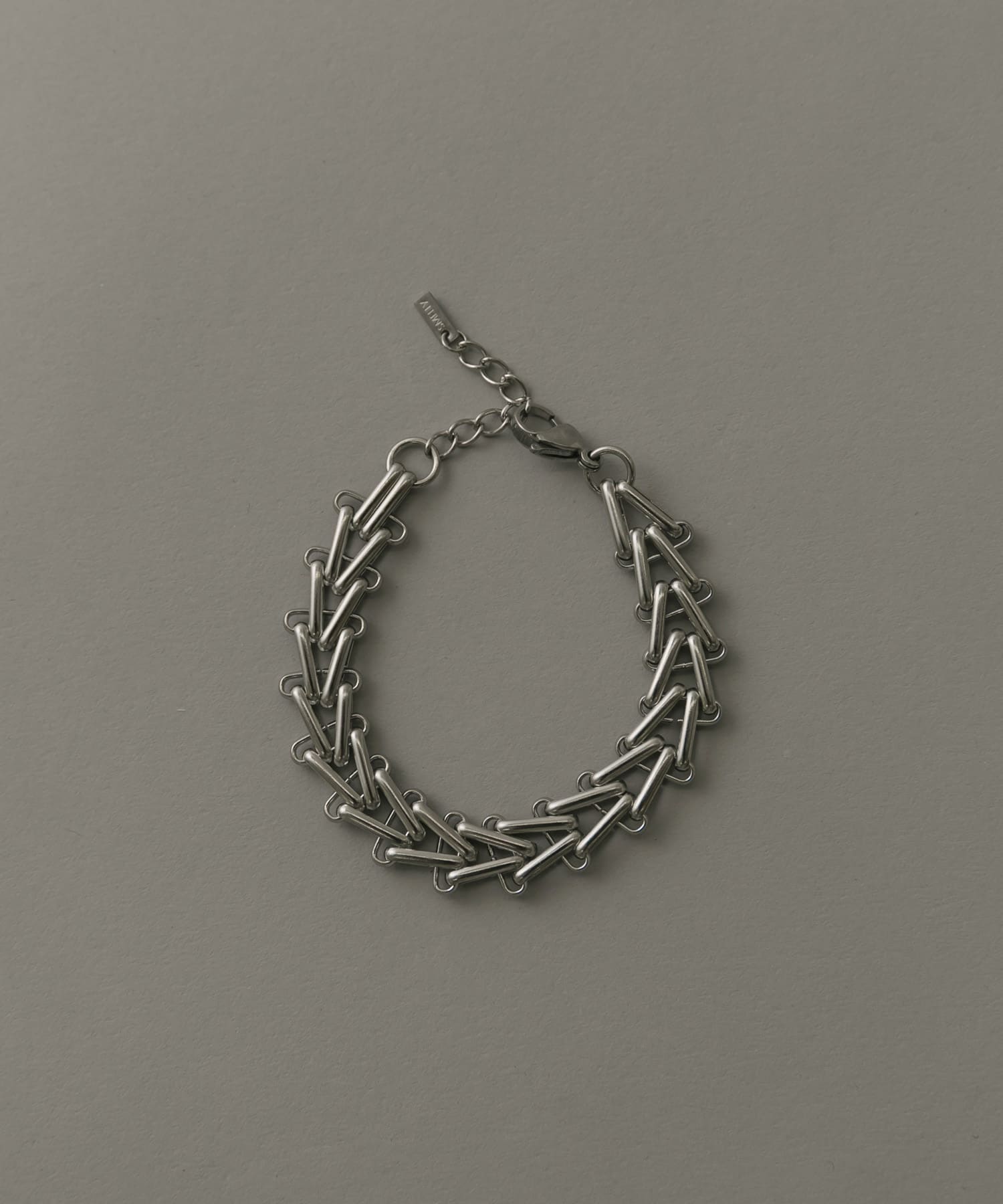 ステンレストライアングルチェーンブレスレット