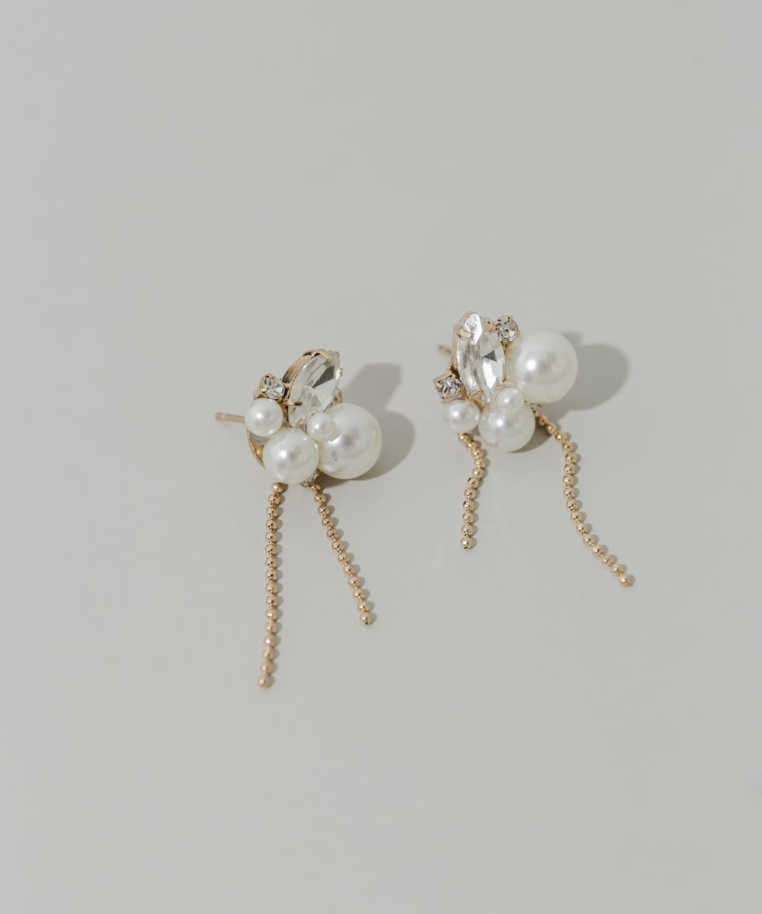 パールビジューチェーンピアス