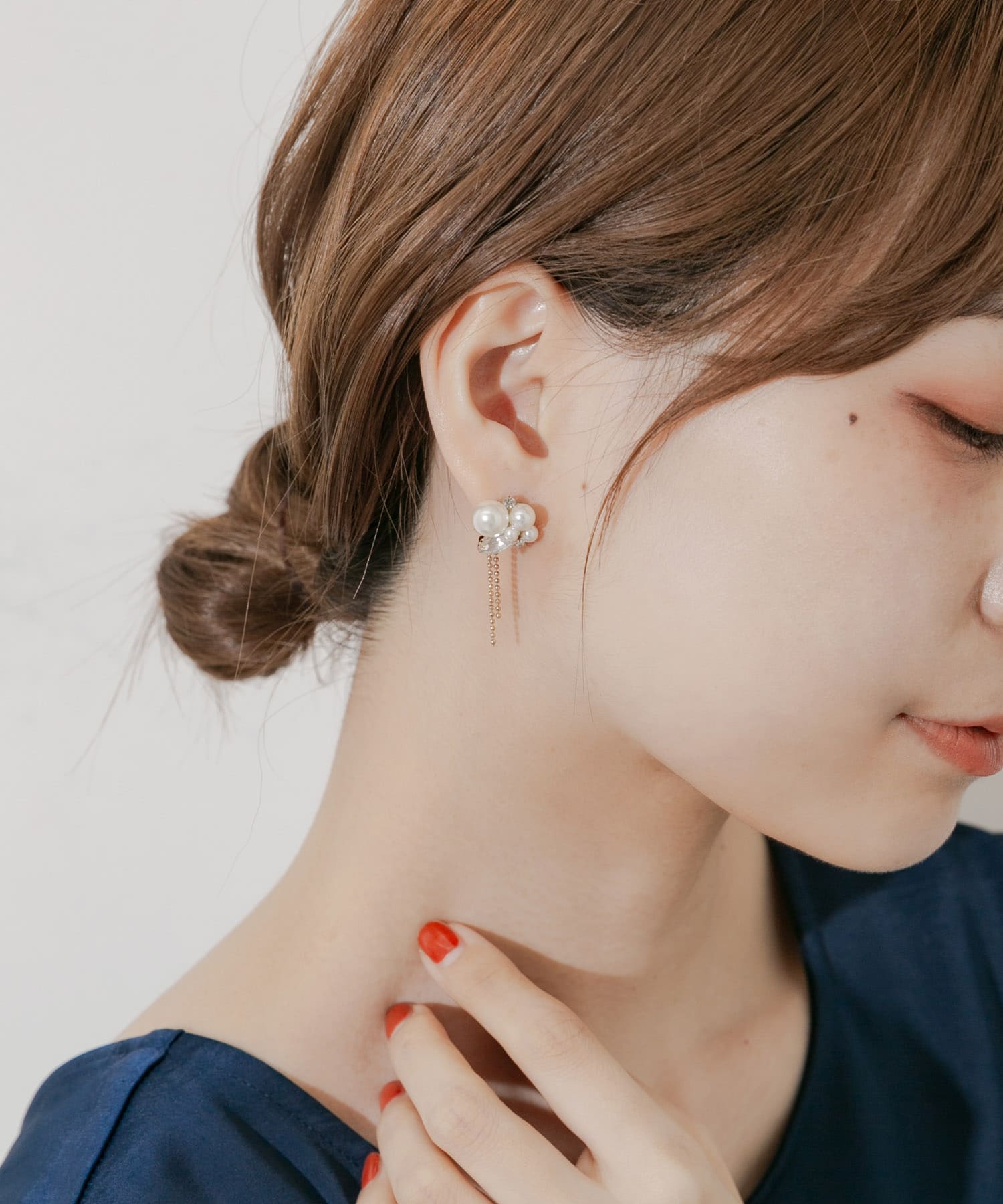 パールビジューチェーンピアス WH/GD -