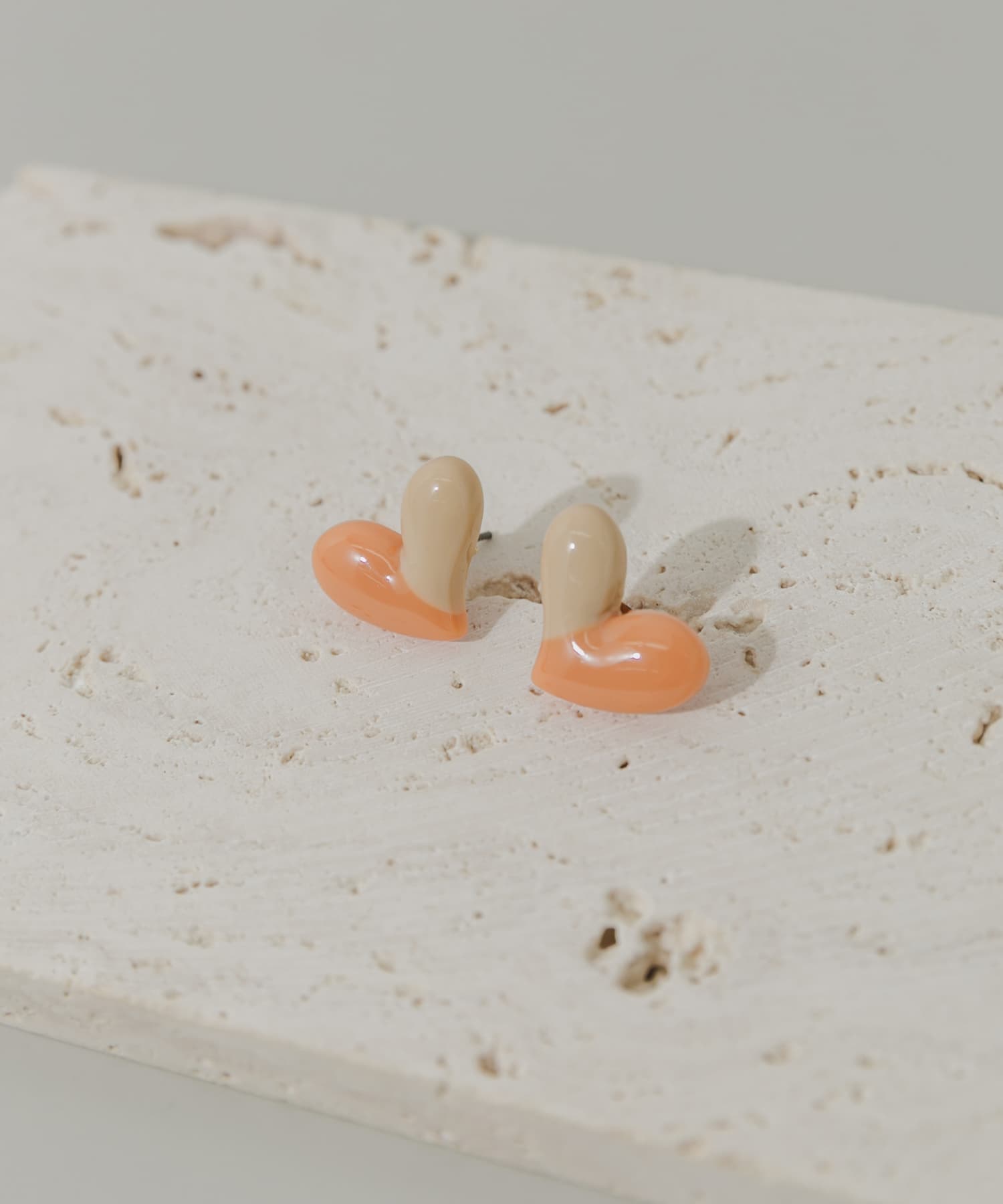 バイカラージュシハートピアス OR/BE -