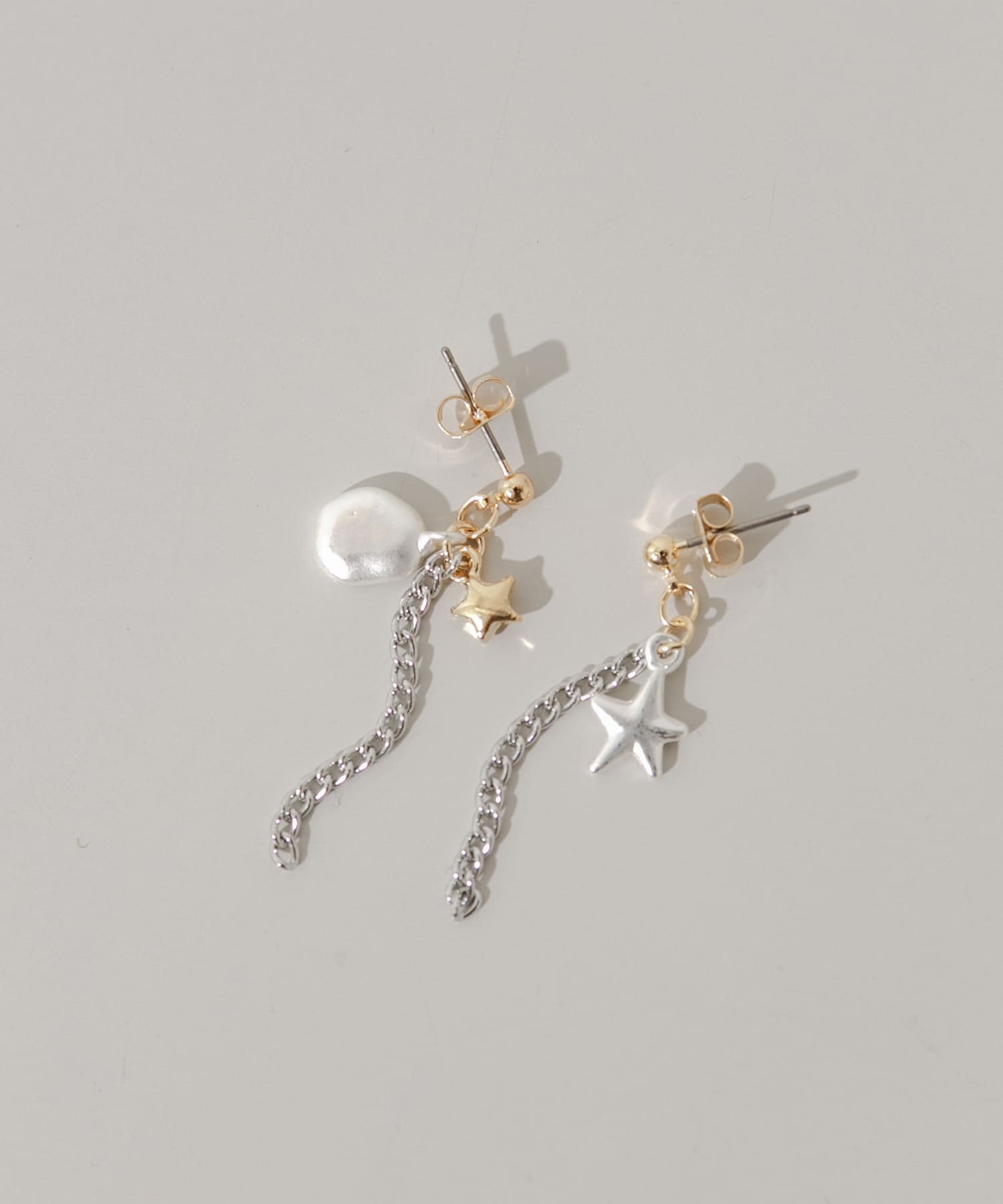 スターチャームチェーンピアス(- SV/GD): アクセサリー｜URBAN