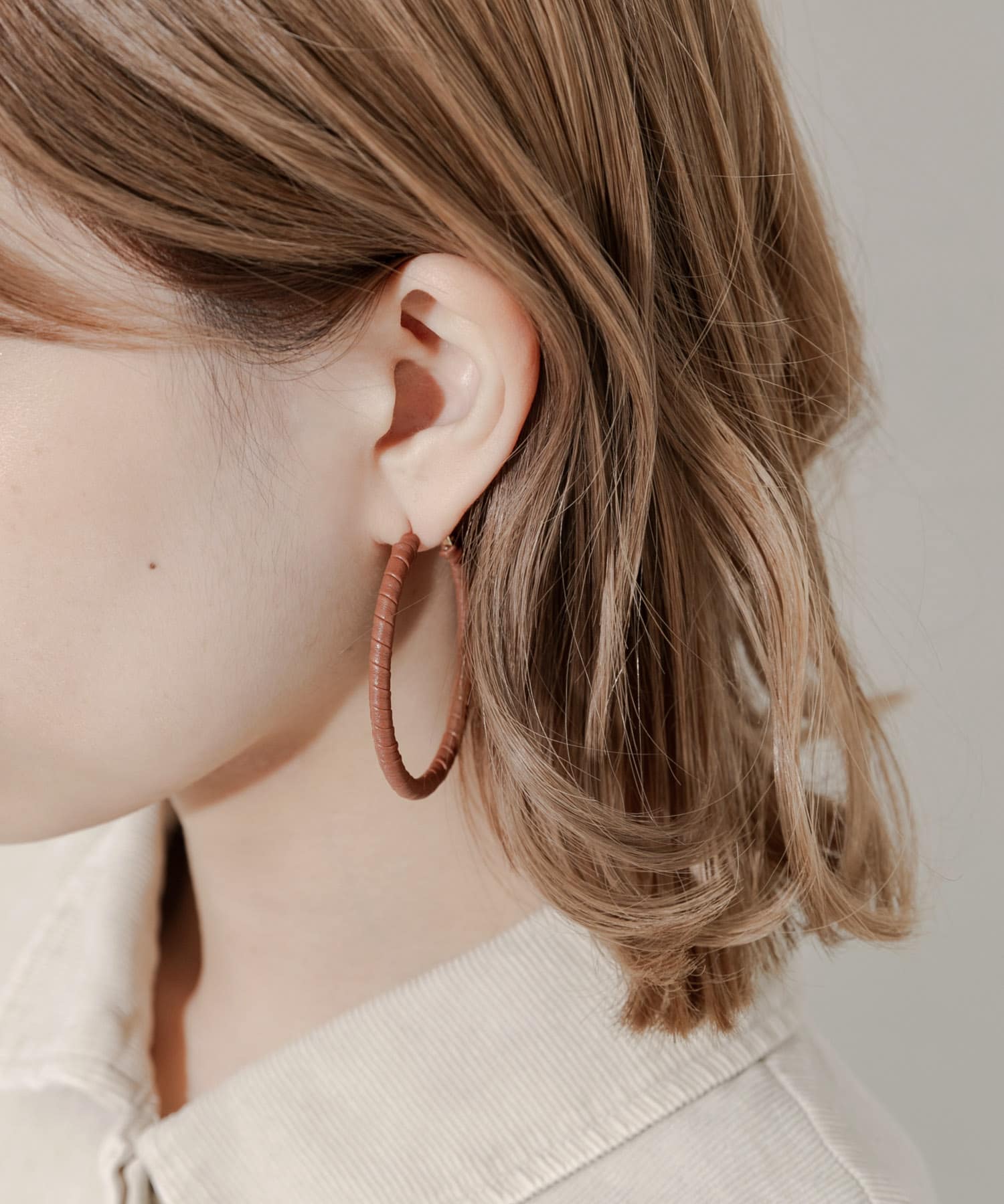 コードラップビッグフープピアス BRN -