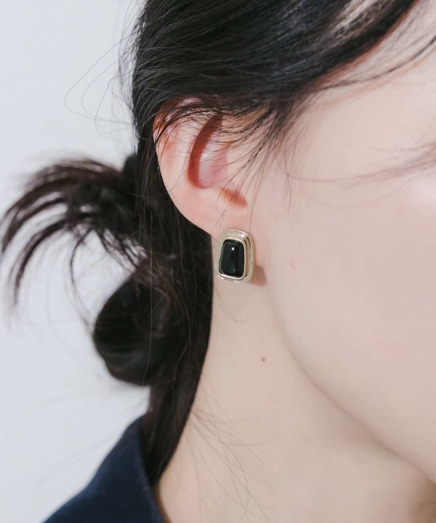 ヴィンテージライクピアス GD/BK -