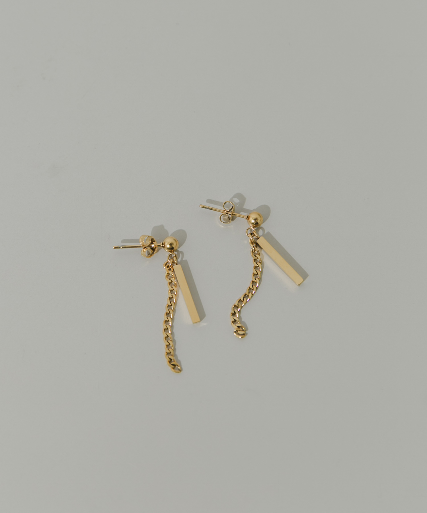 ステンレススクエアバーピアス GLD -