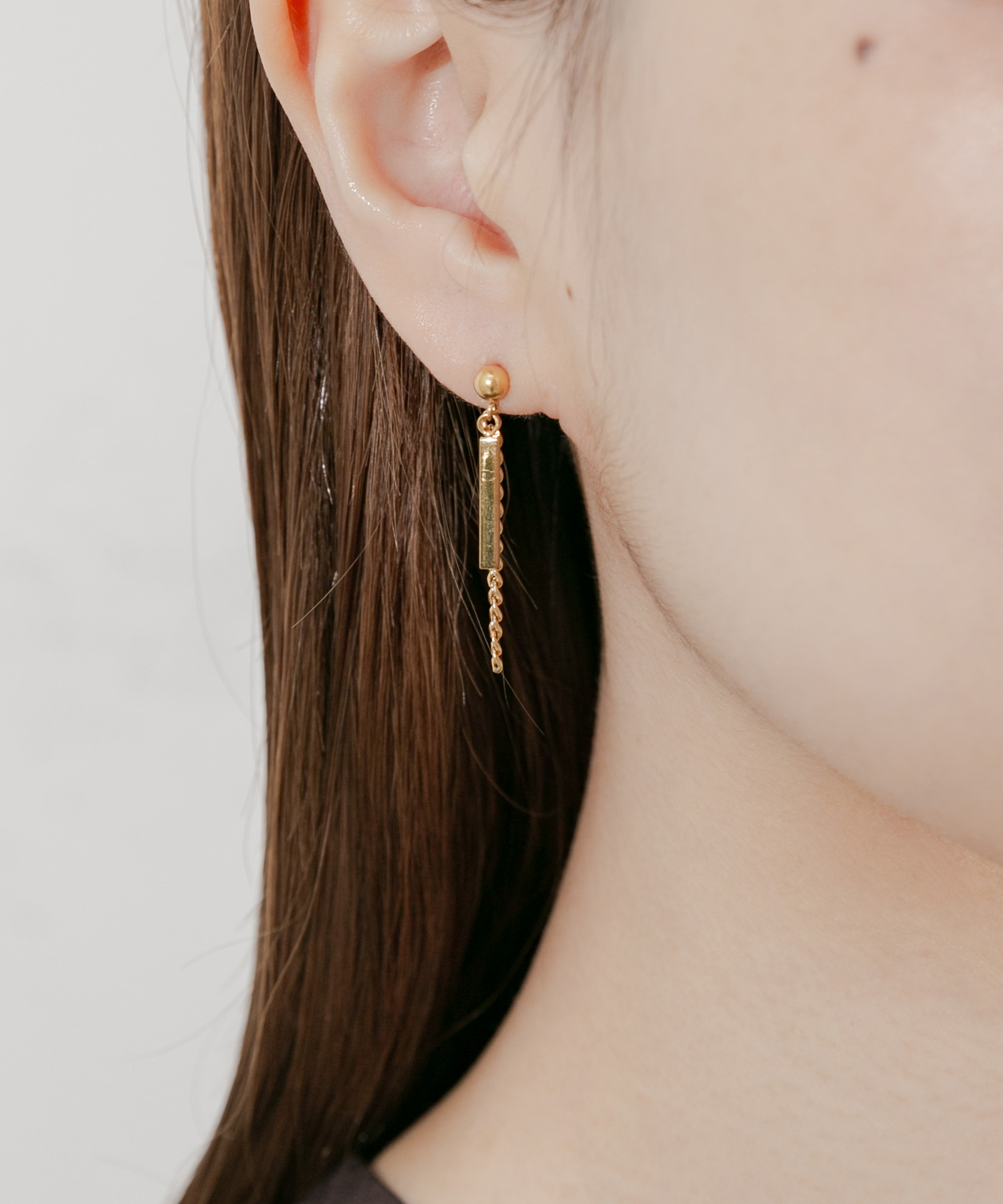 ステンレススクエアバーピアス GLD -