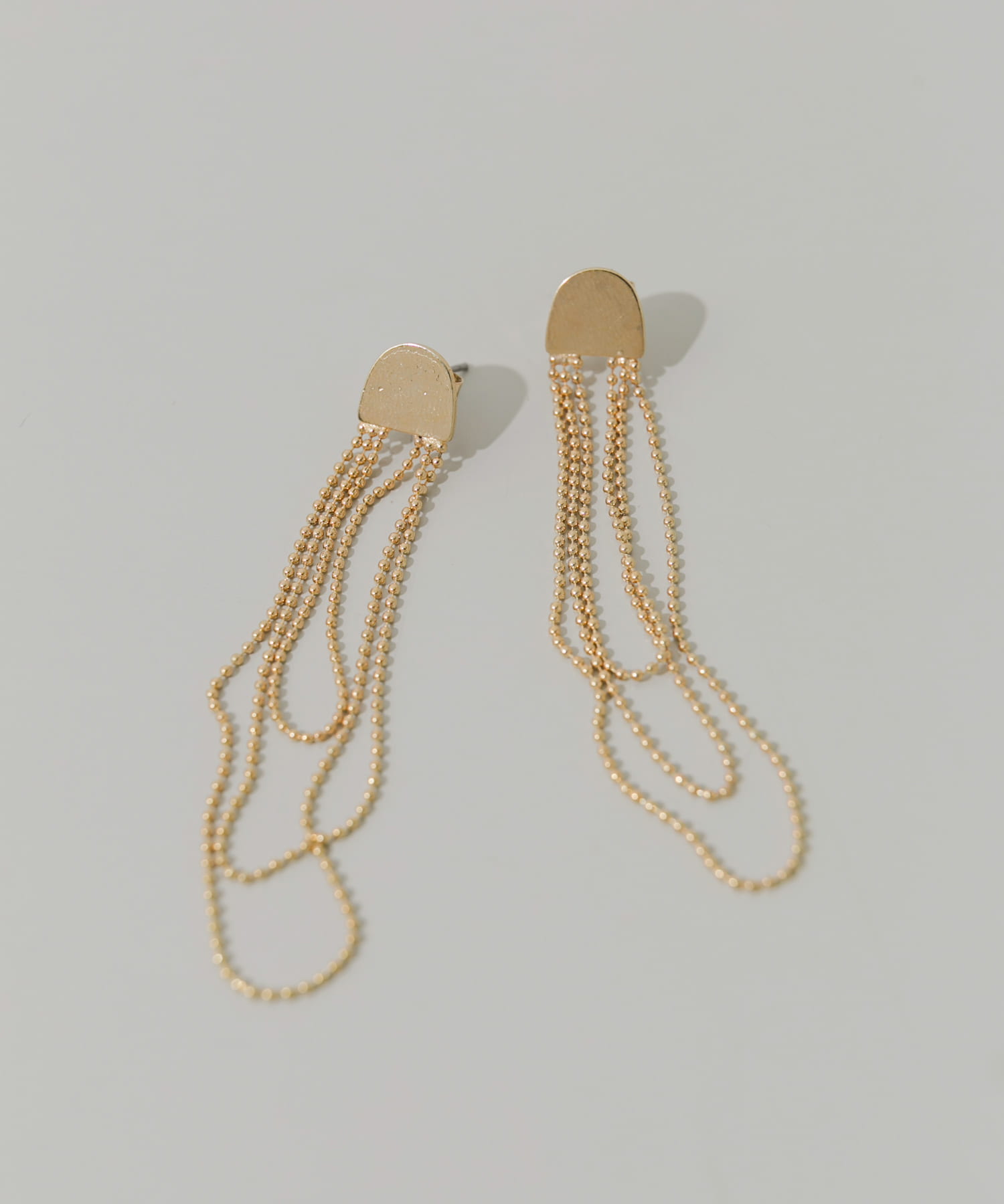 トリプルチェーンロングピアス