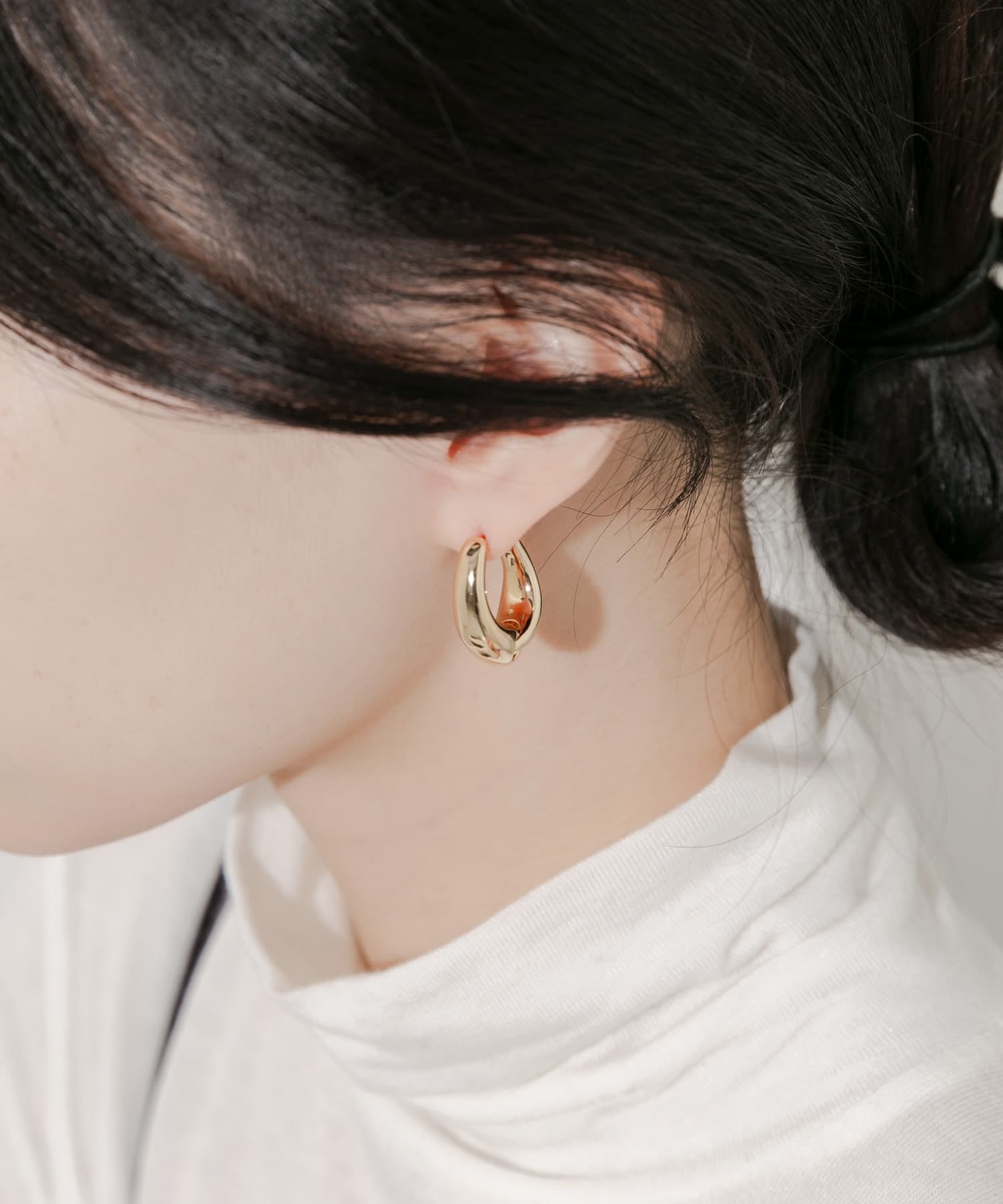 メタルノットワンタッチフープピアス GLD -